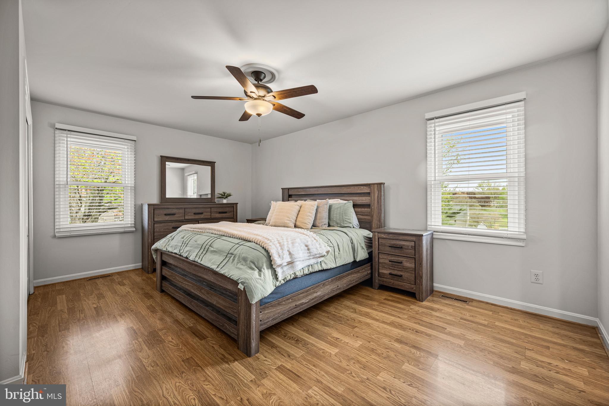 STONELAKE - Residential