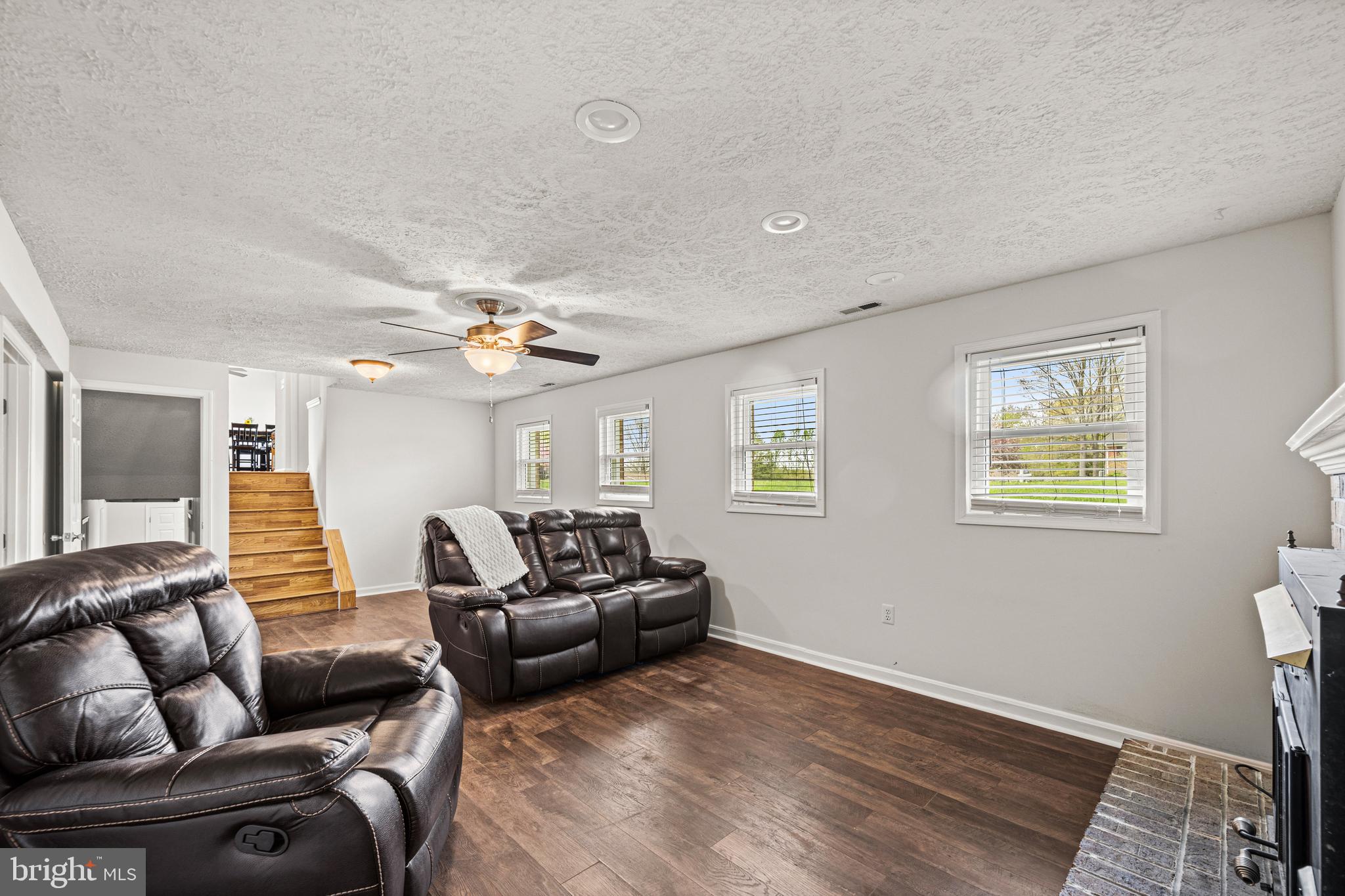 STONELAKE - Residential