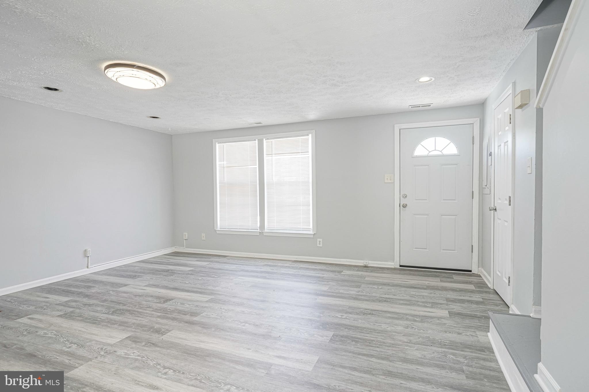 53 VICTORIA MANOR COURT