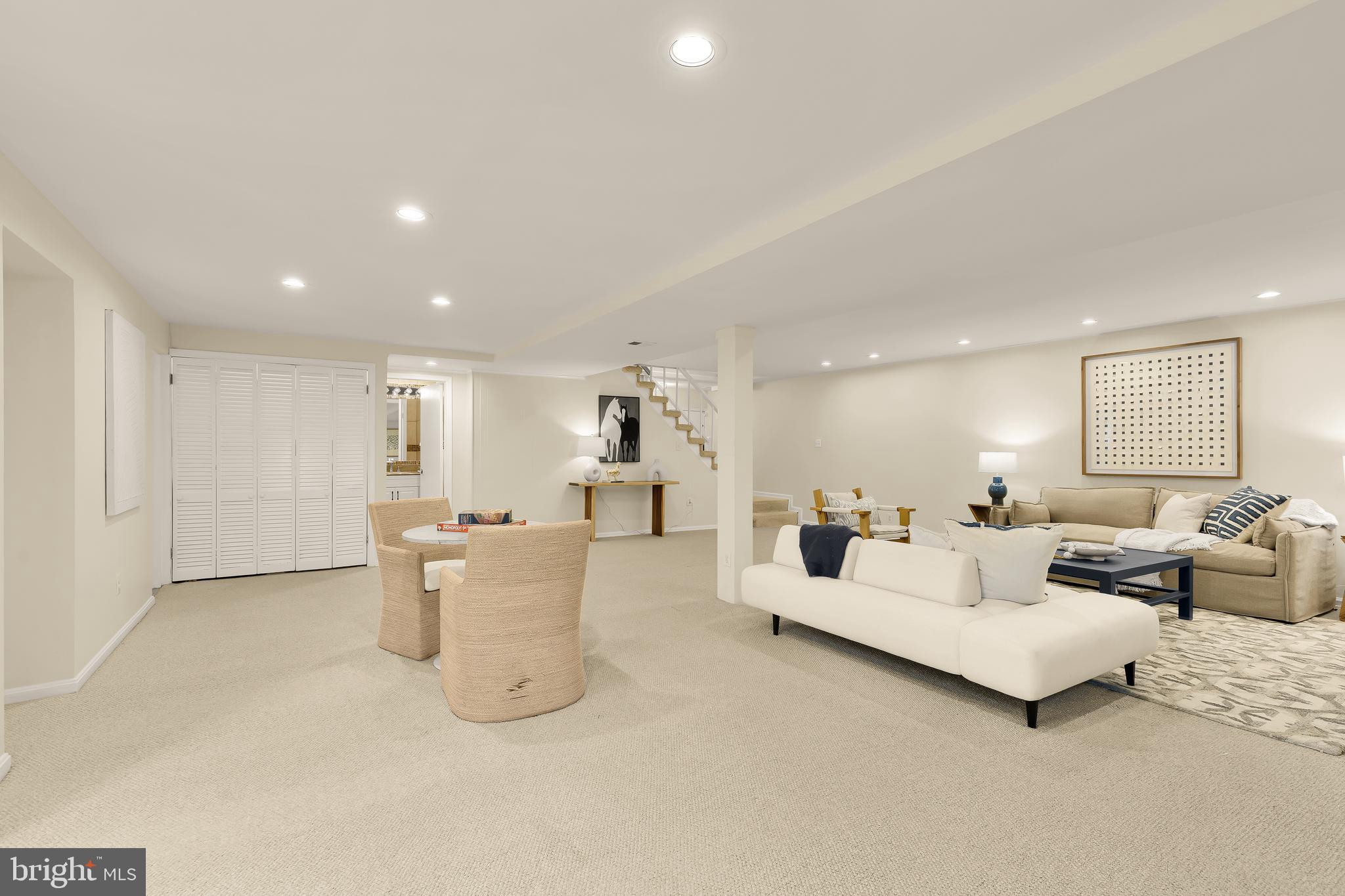 SUMNER - Residential