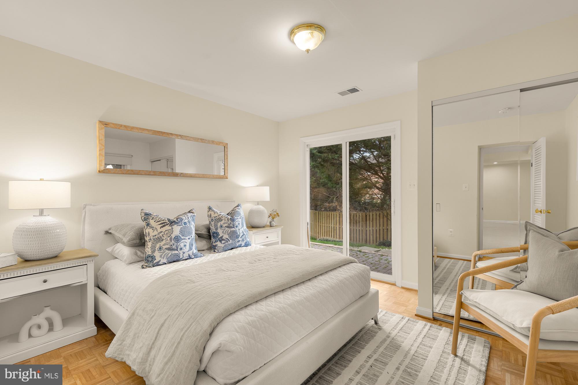 SUMNER - Residential