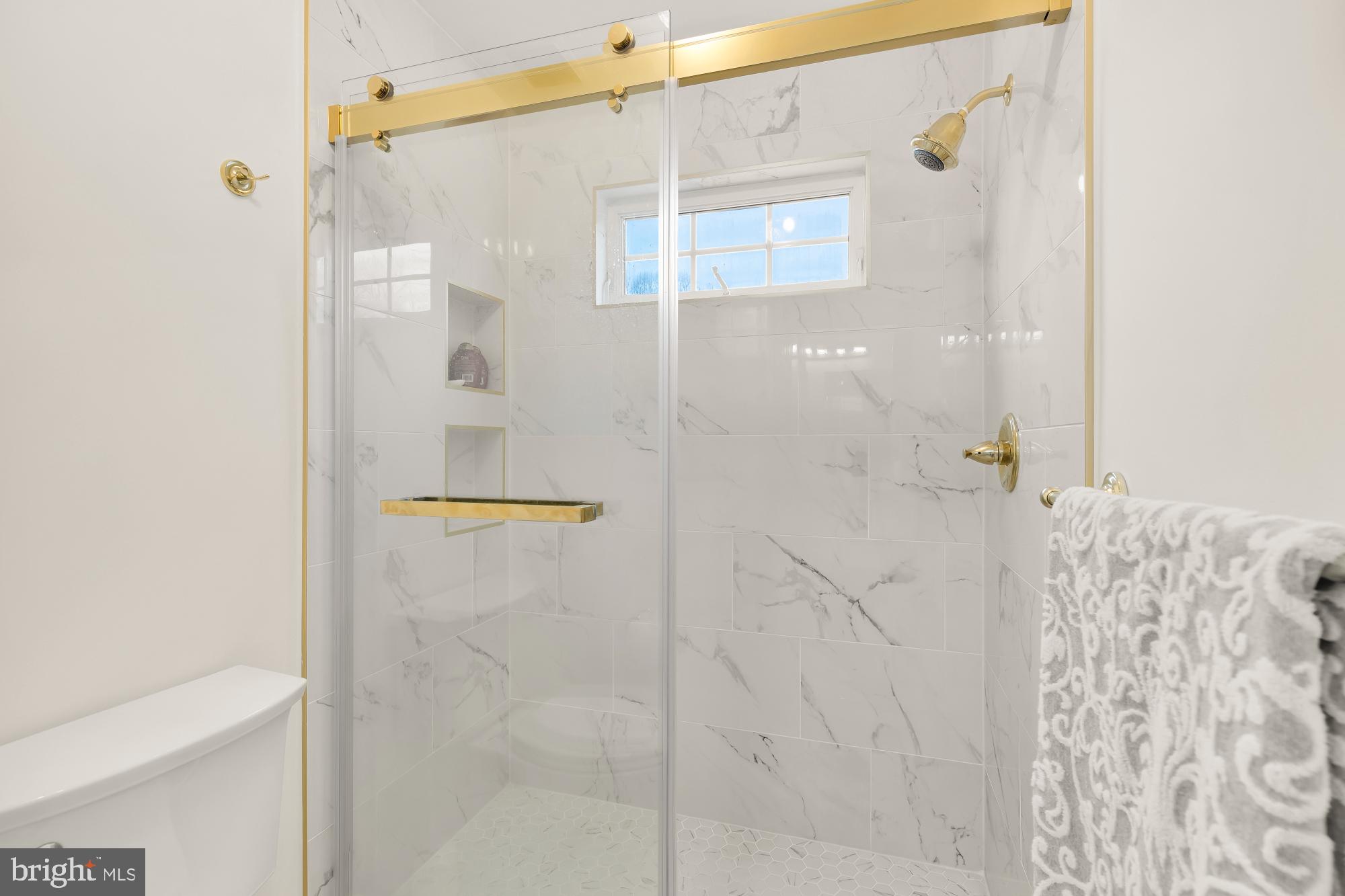 STONEY CREEK ESTATES - Residential