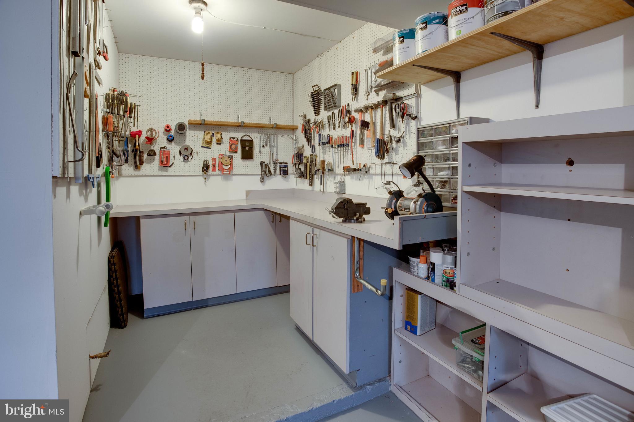 BURKE CENTRE - Residential