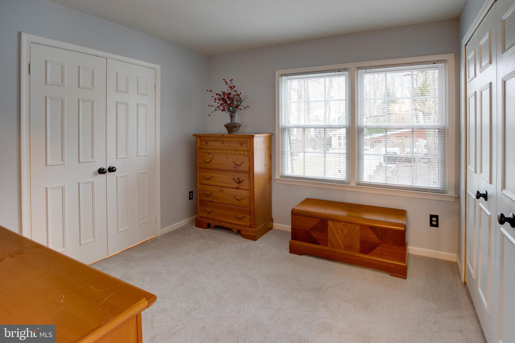 BURKE CENTRE - Residential