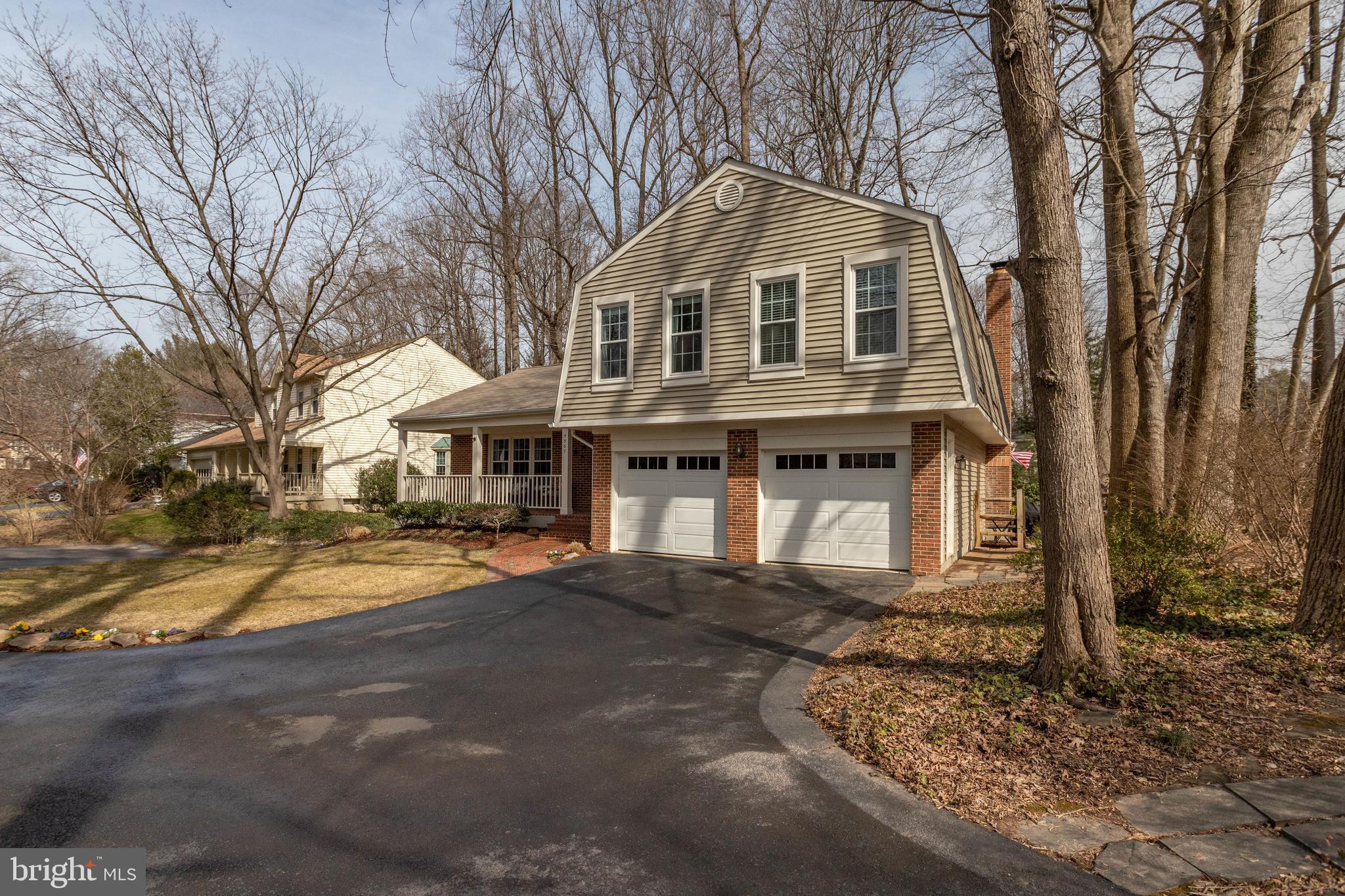 BURKE CENTRE - Residential