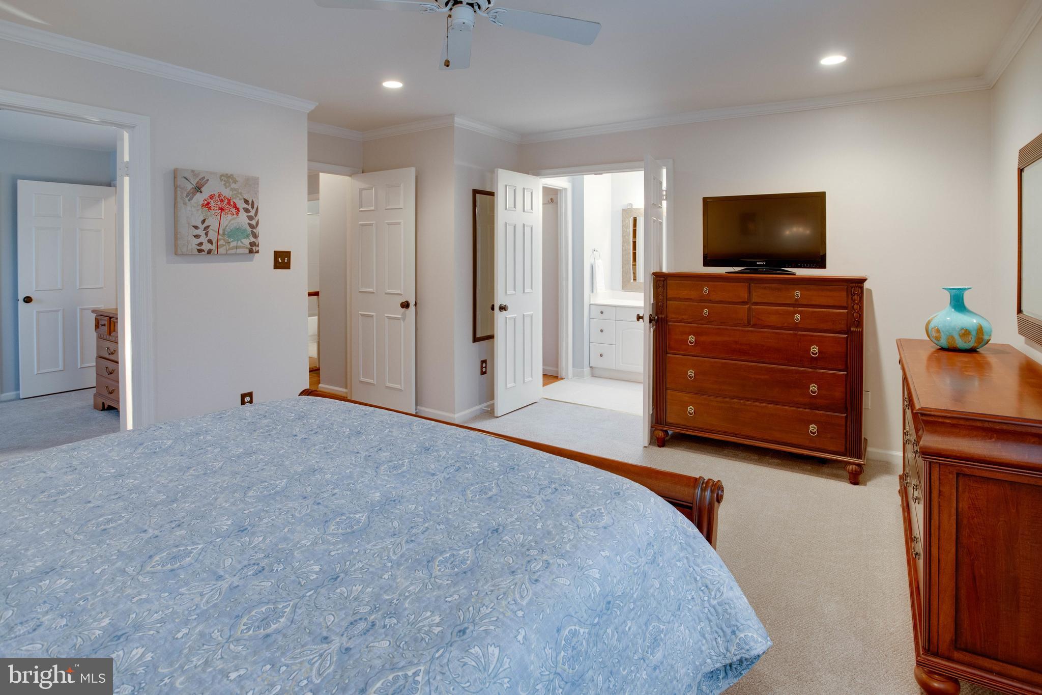 BURKE CENTRE - Residential