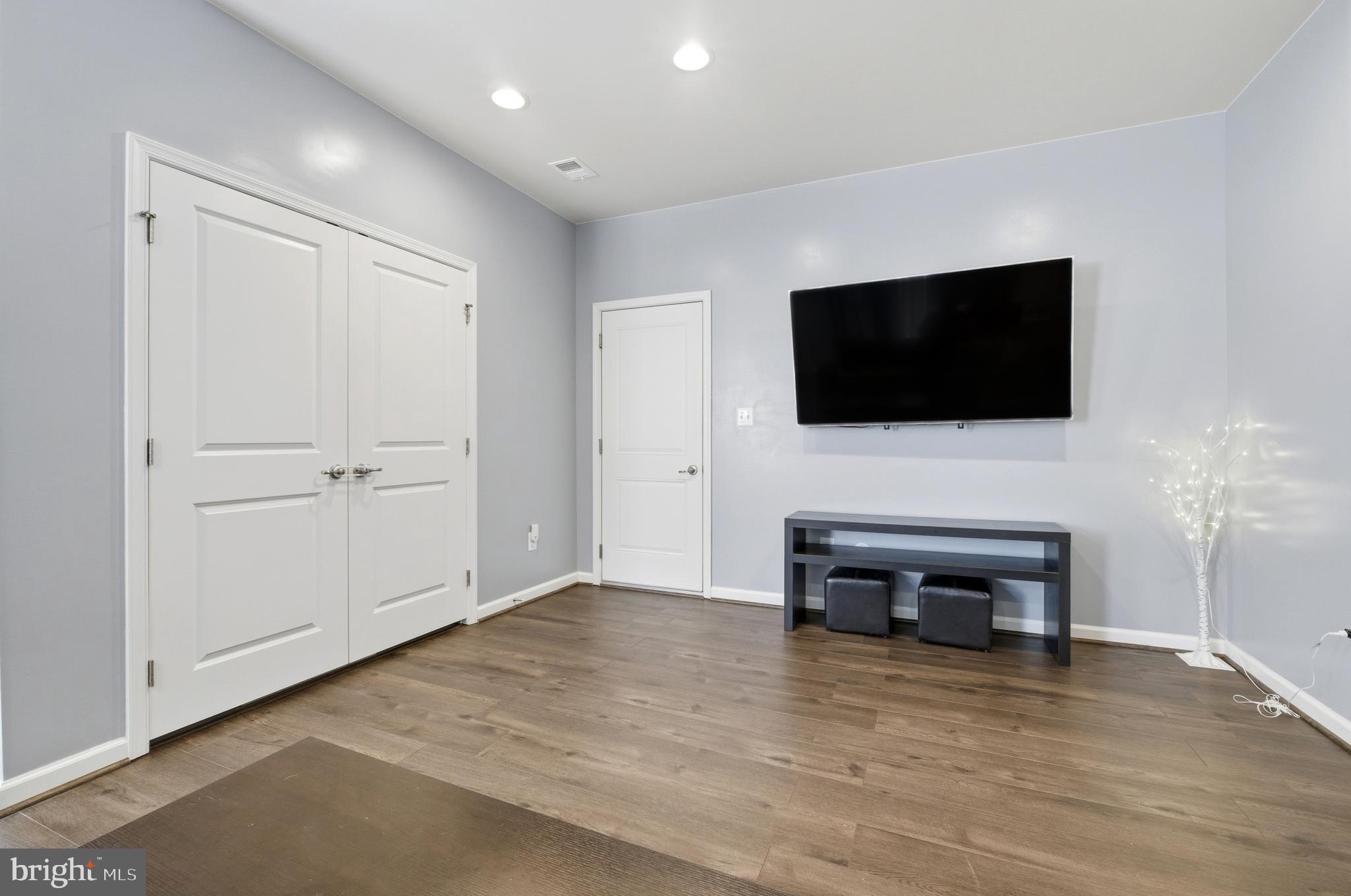3616 COMMODORE JOSHUA BARNEY DRIVE NE