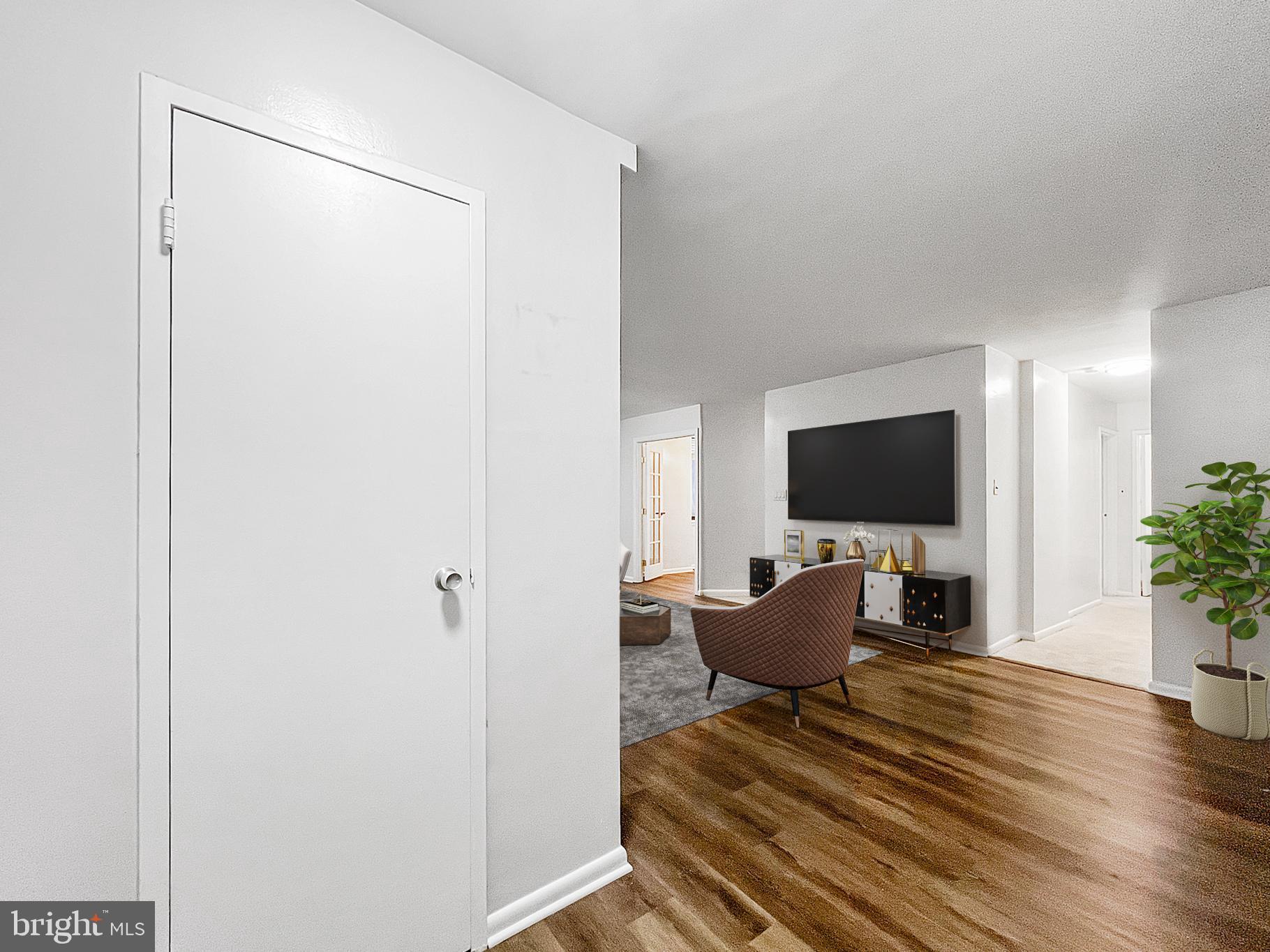 CARLYN PLACE - Residential