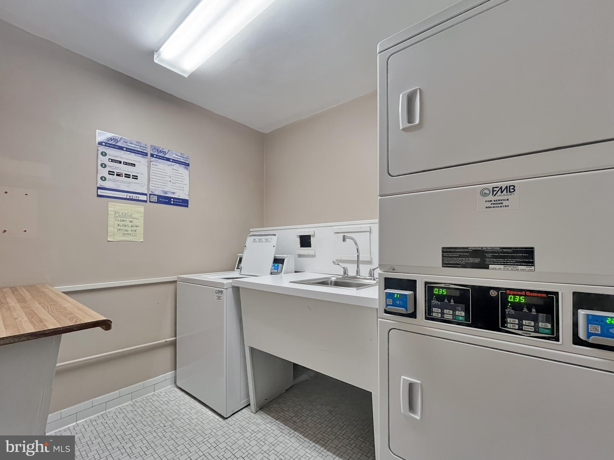 CARLYN PLACE - Residential