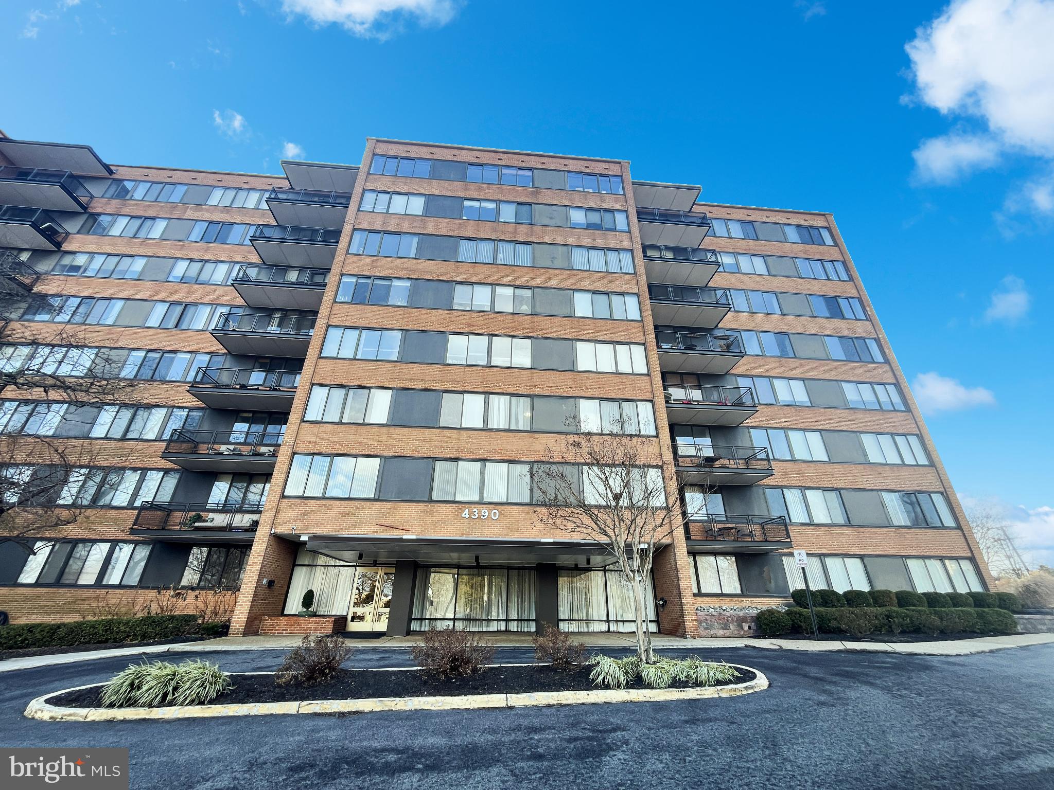 CARLYN PLACE - Residential