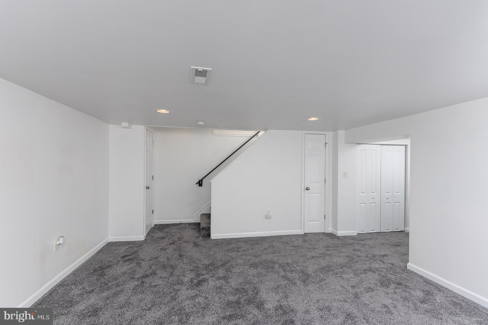 IDLEWOOD - Residential