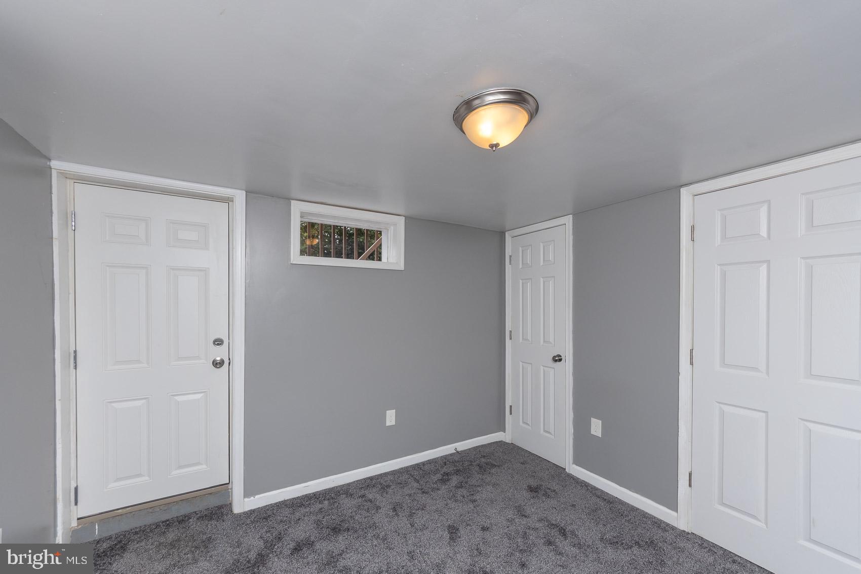 IDLEWOOD - Residential