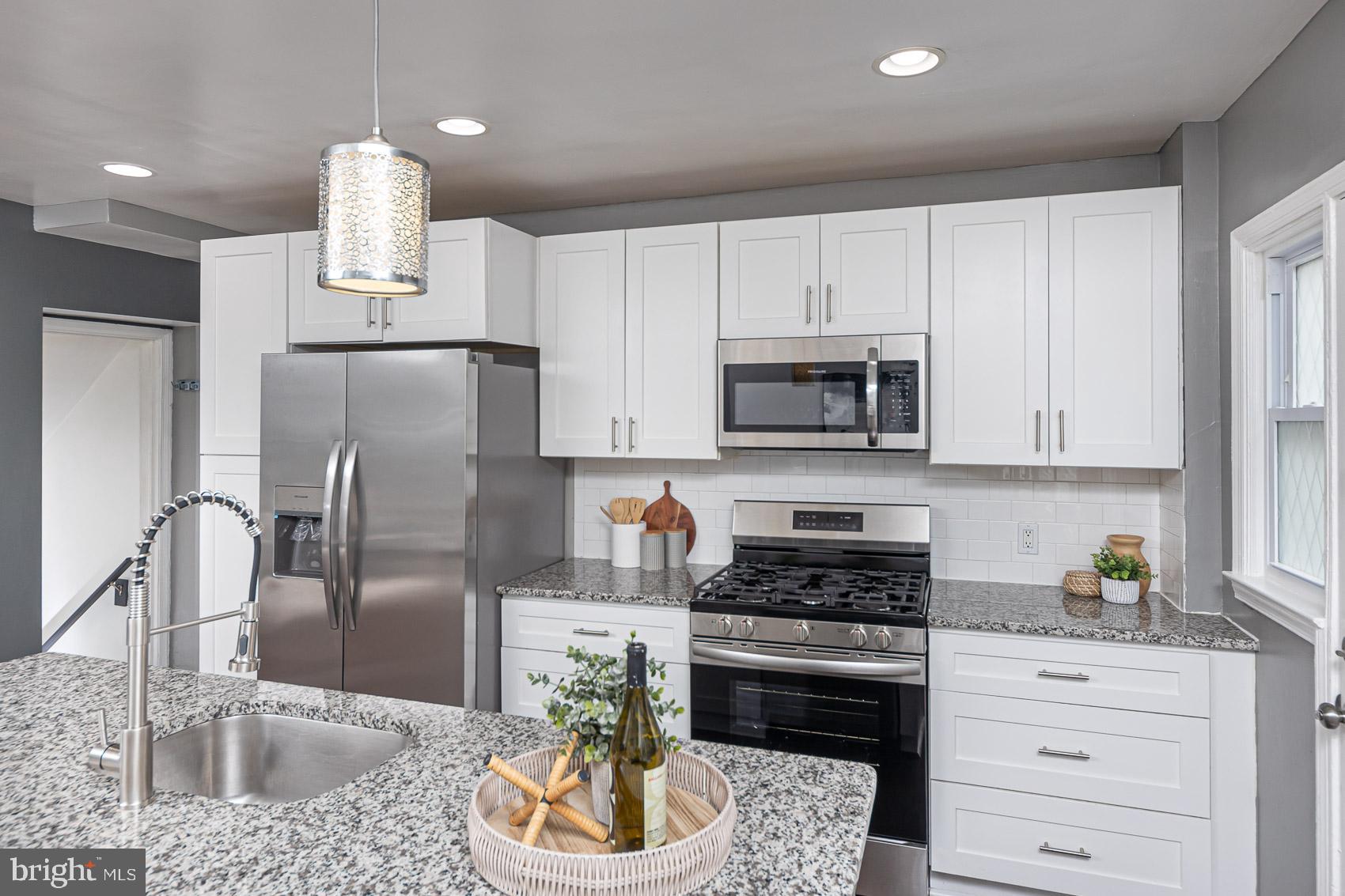 IDLEWOOD - Residential