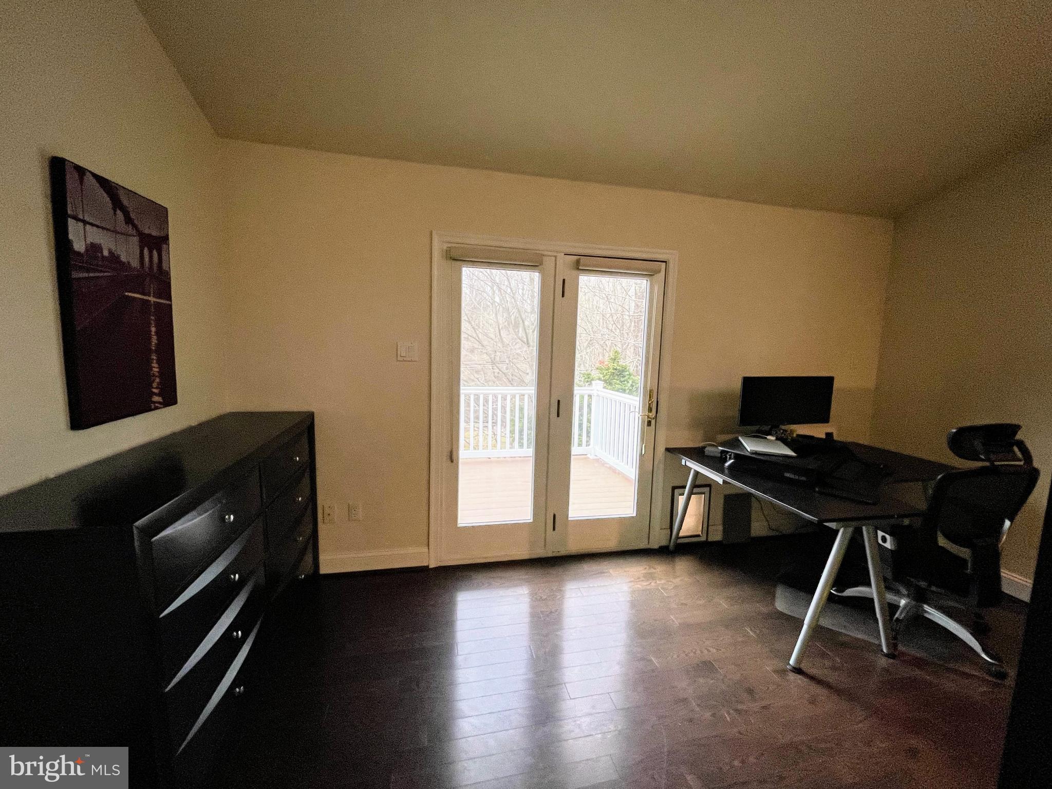 NEWTOWN SQ - Residential Lease