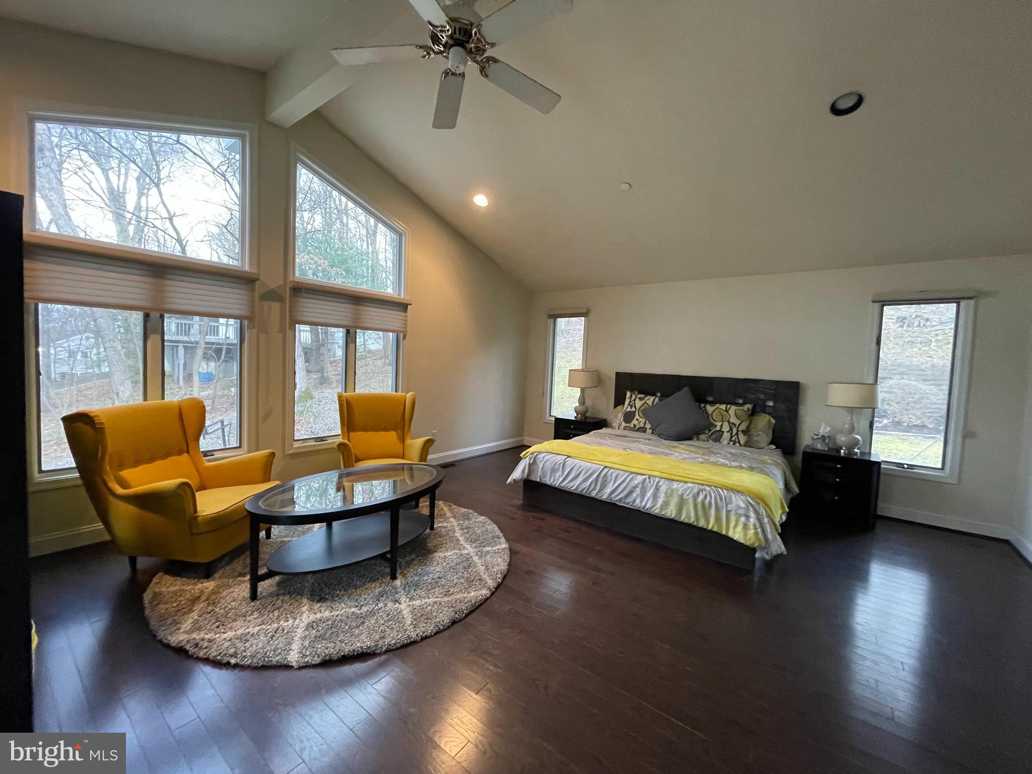 NEWTOWN SQ - Residential Lease