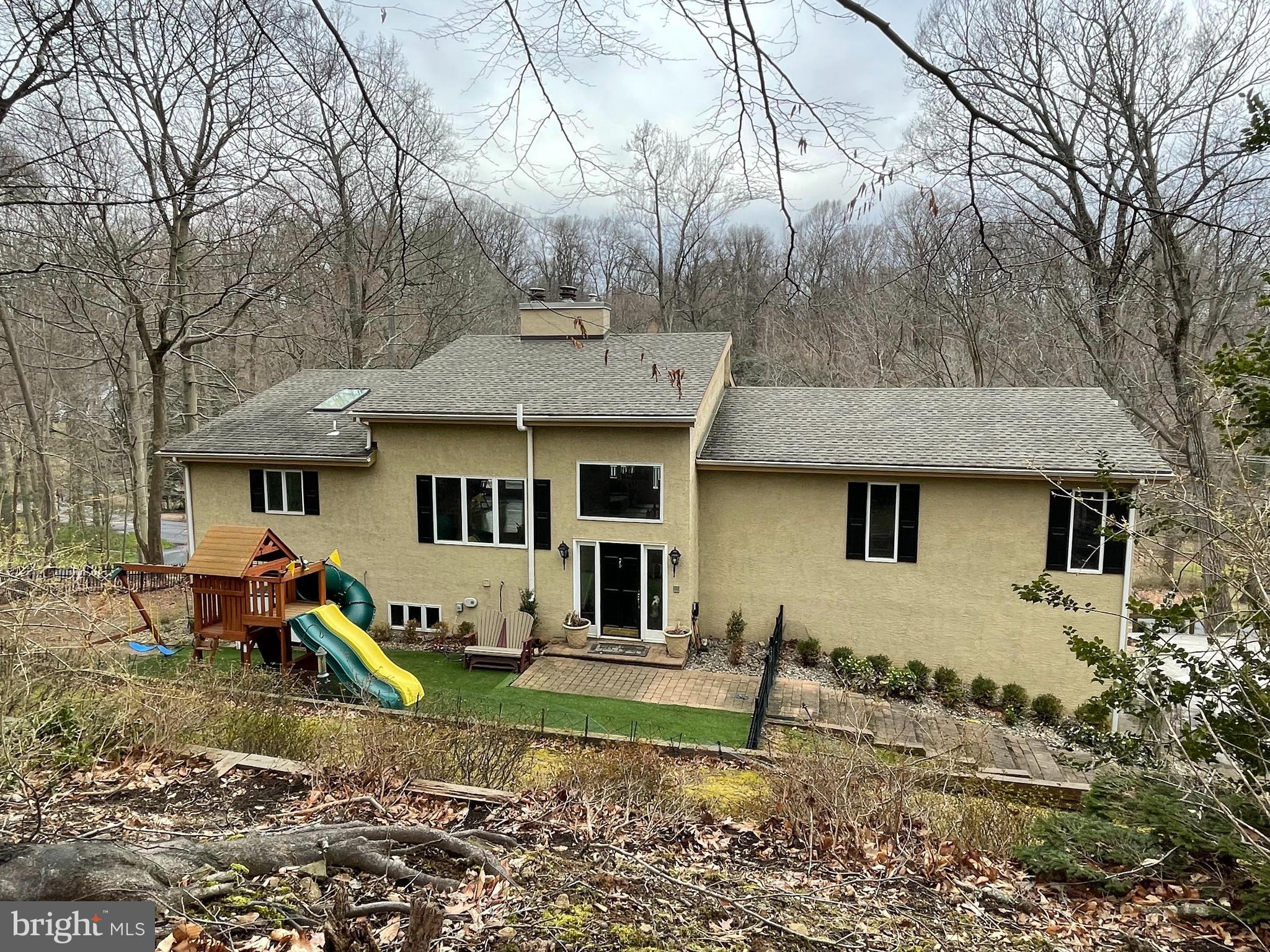 NEWTOWN SQ - Residential Lease