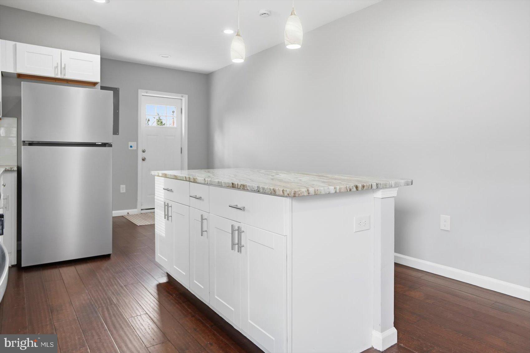 WAVERLY - Residential