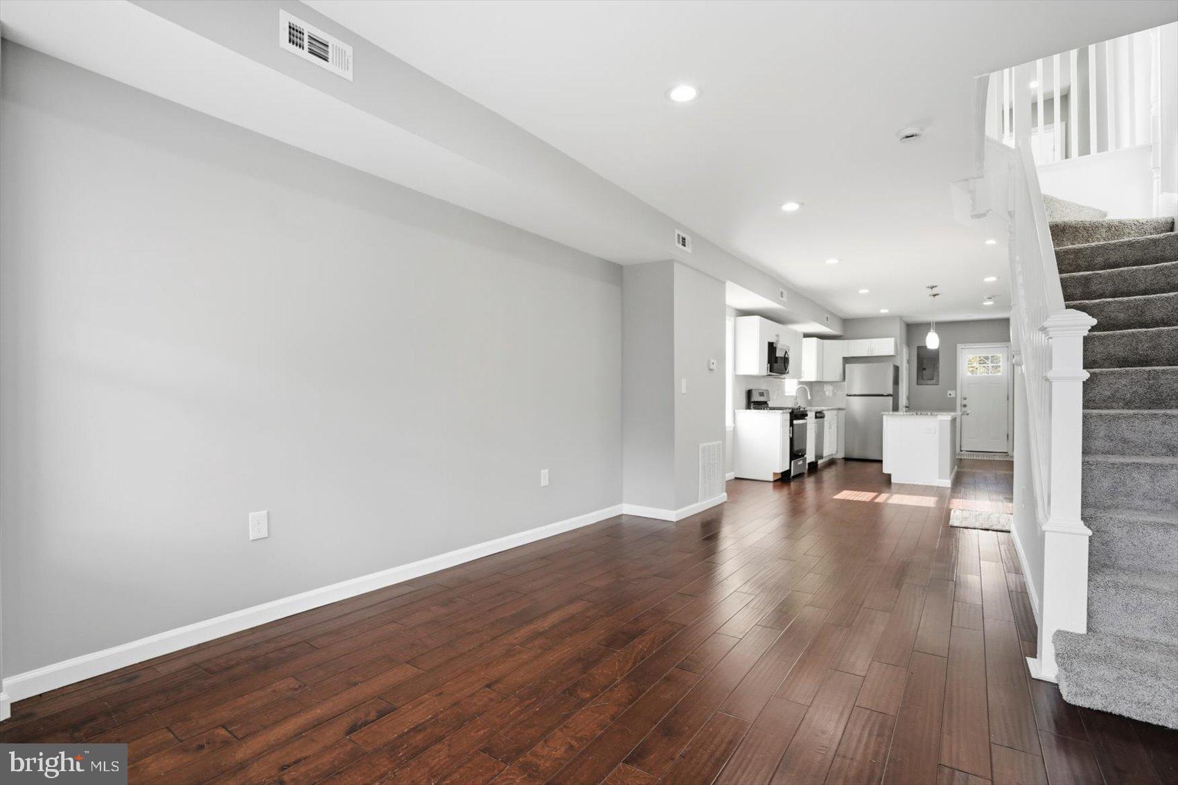 WAVERLY - Residential