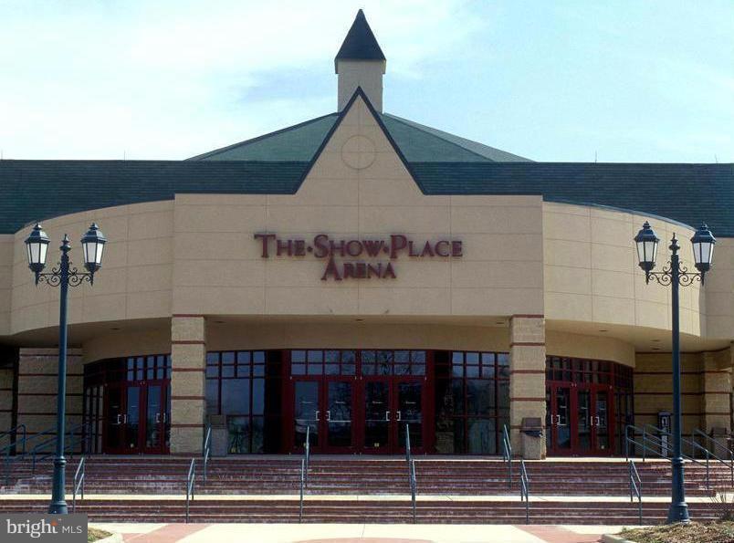 MARLTON TOWN CENTER - Residential Lease