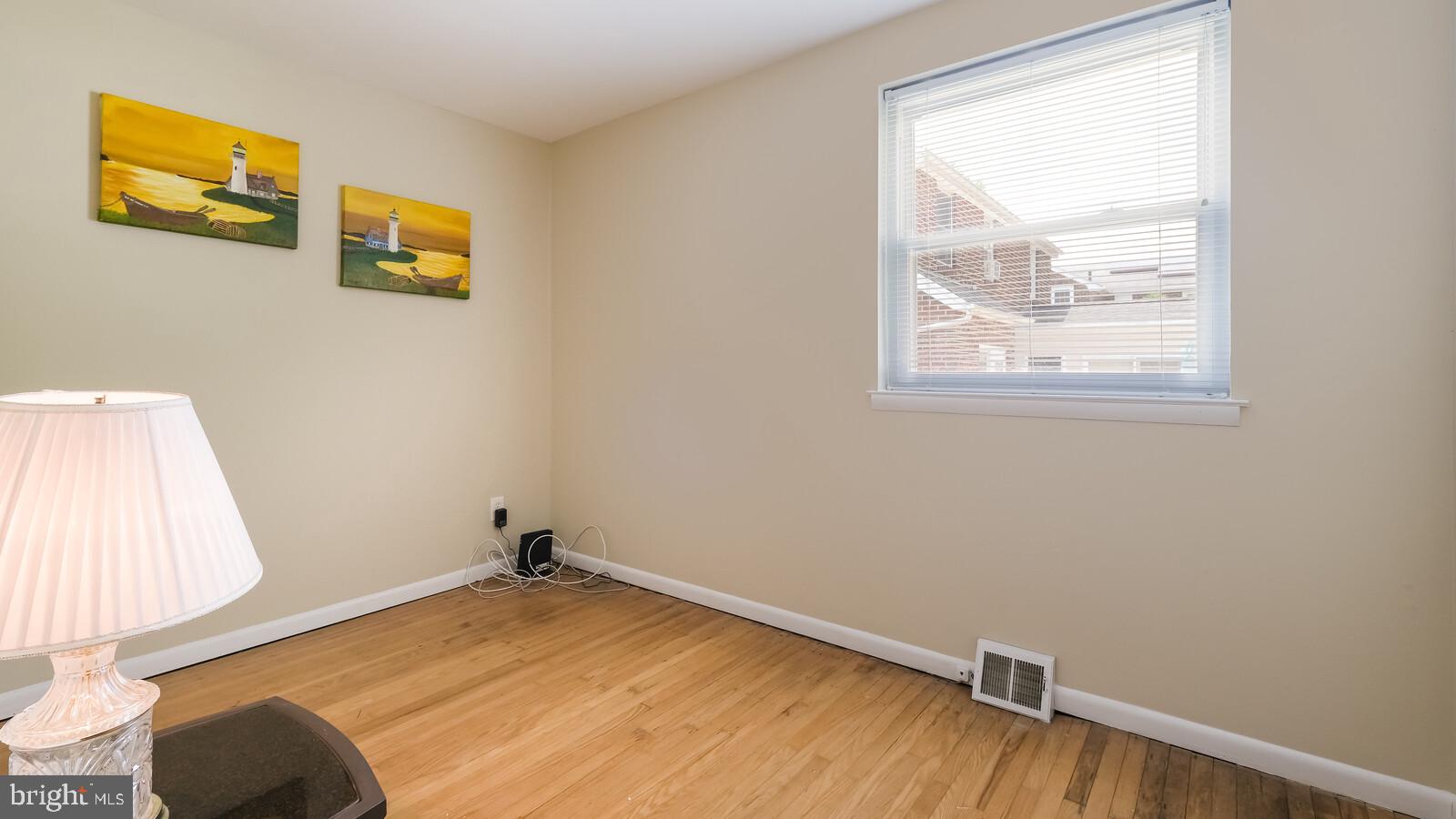 FOX CHASE - Residential