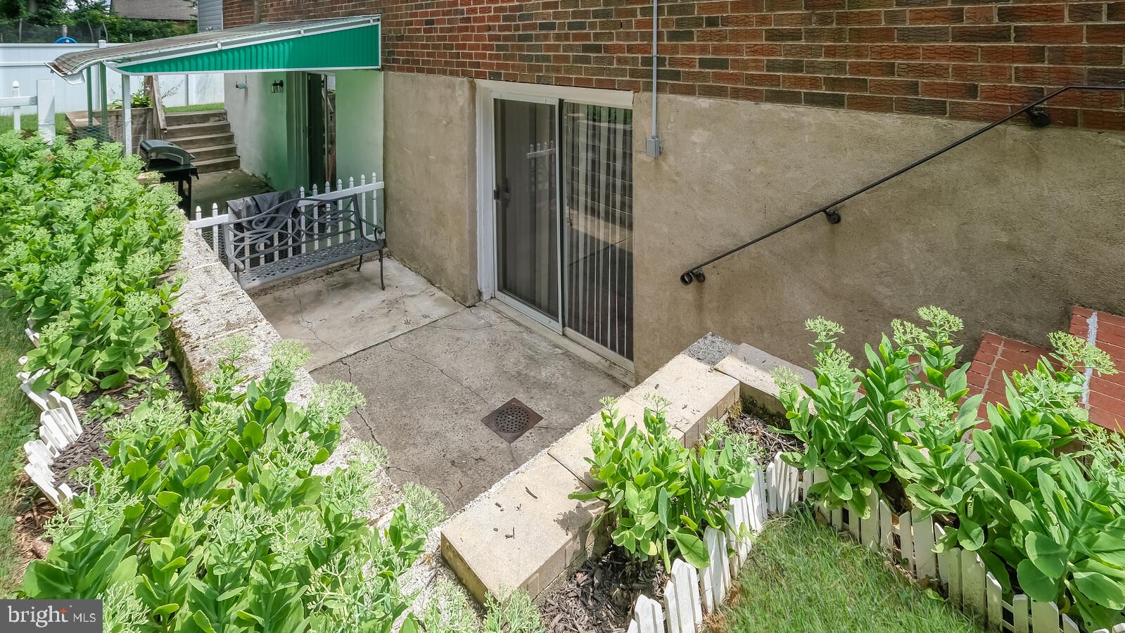 FOX CHASE - Residential