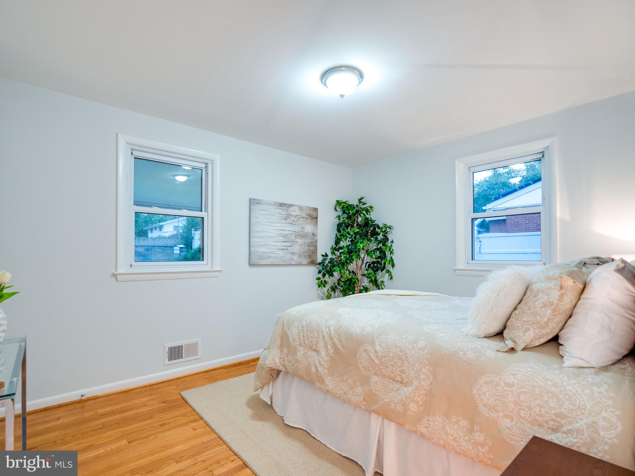 TEMPLE WOODS - Residential