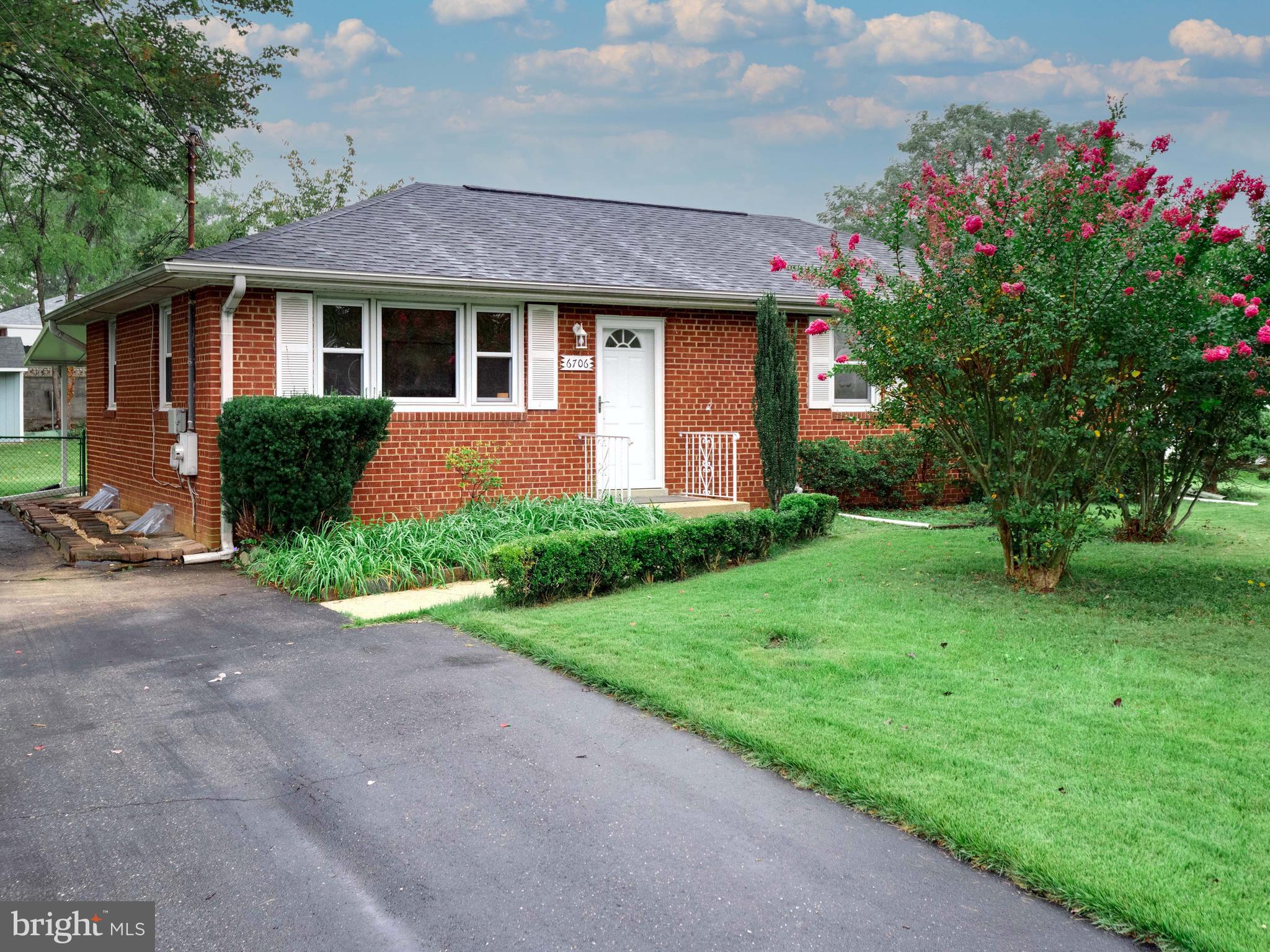 TEMPLE WOODS - Residential