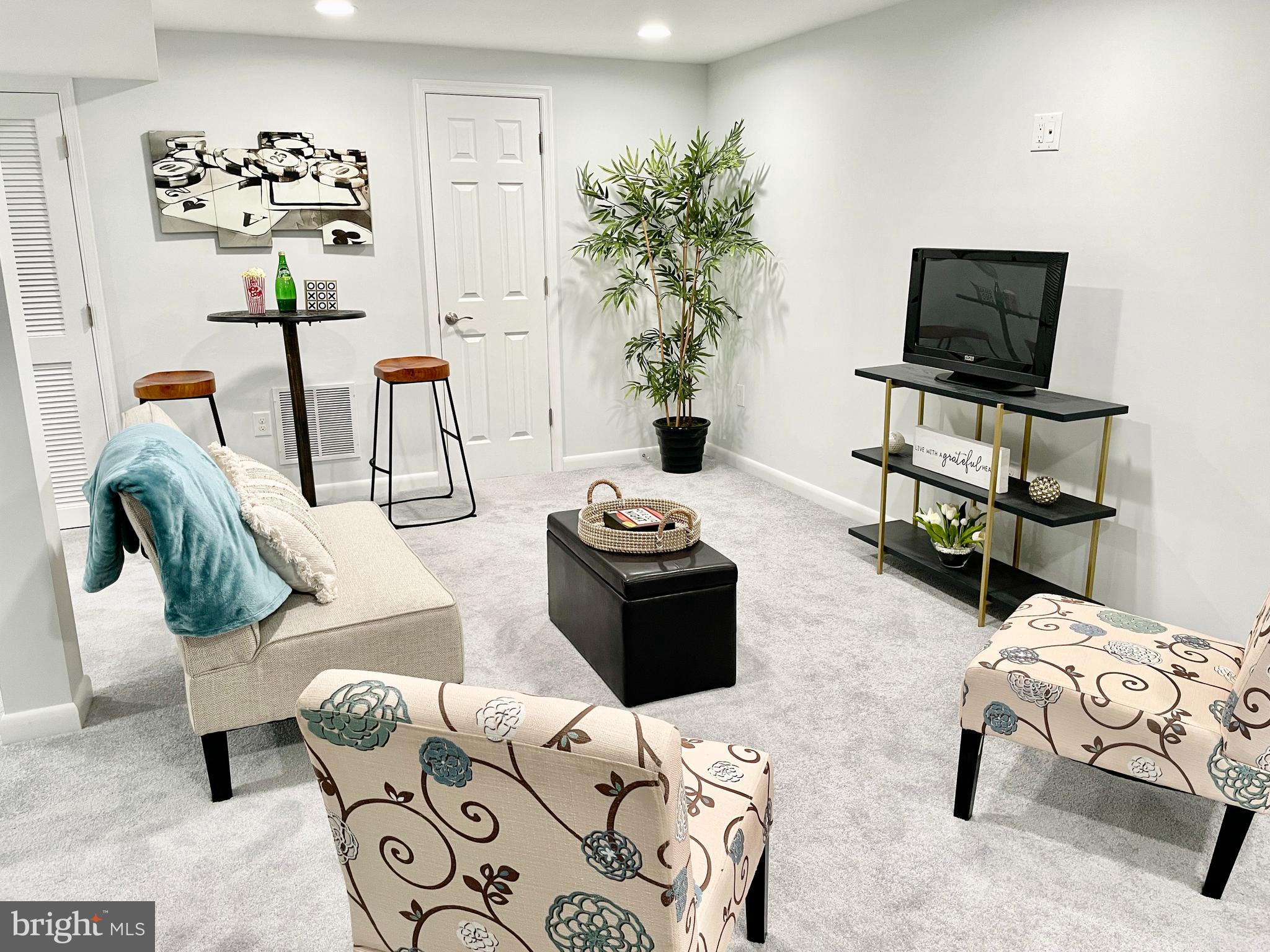 TEMPLE WOODS - Residential