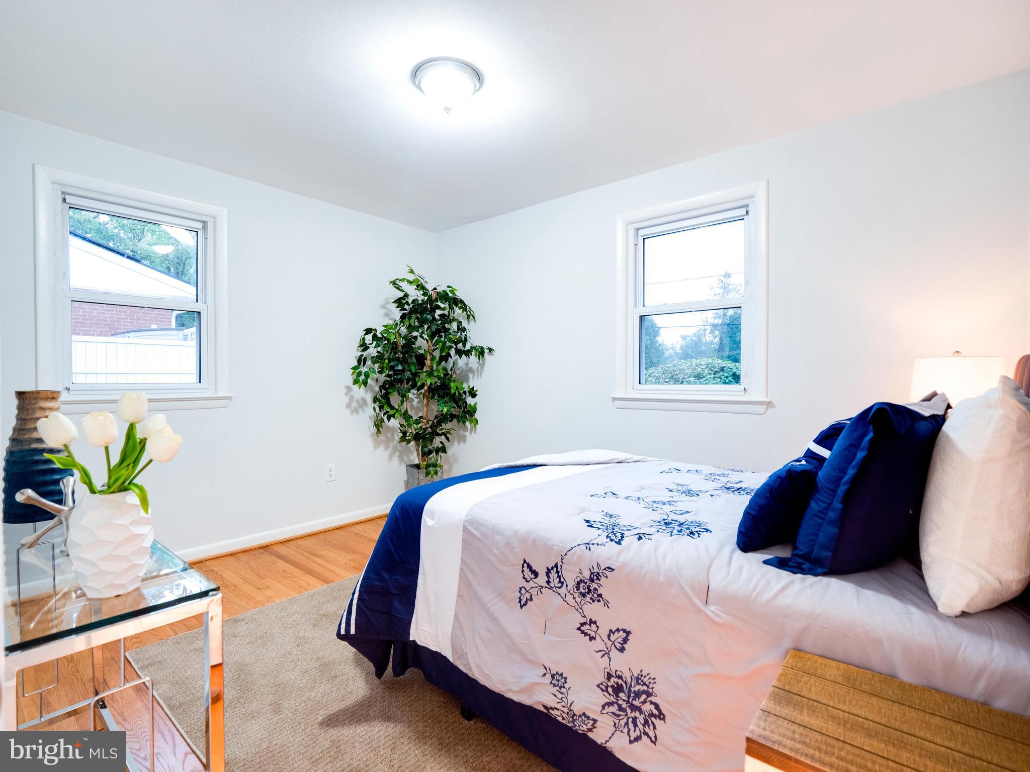 TEMPLE WOODS - Residential