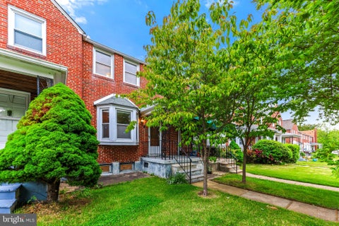 Townhouse For Sale - 8338 Loch Raven Boulevard<br/> TOWSON, MD 21286