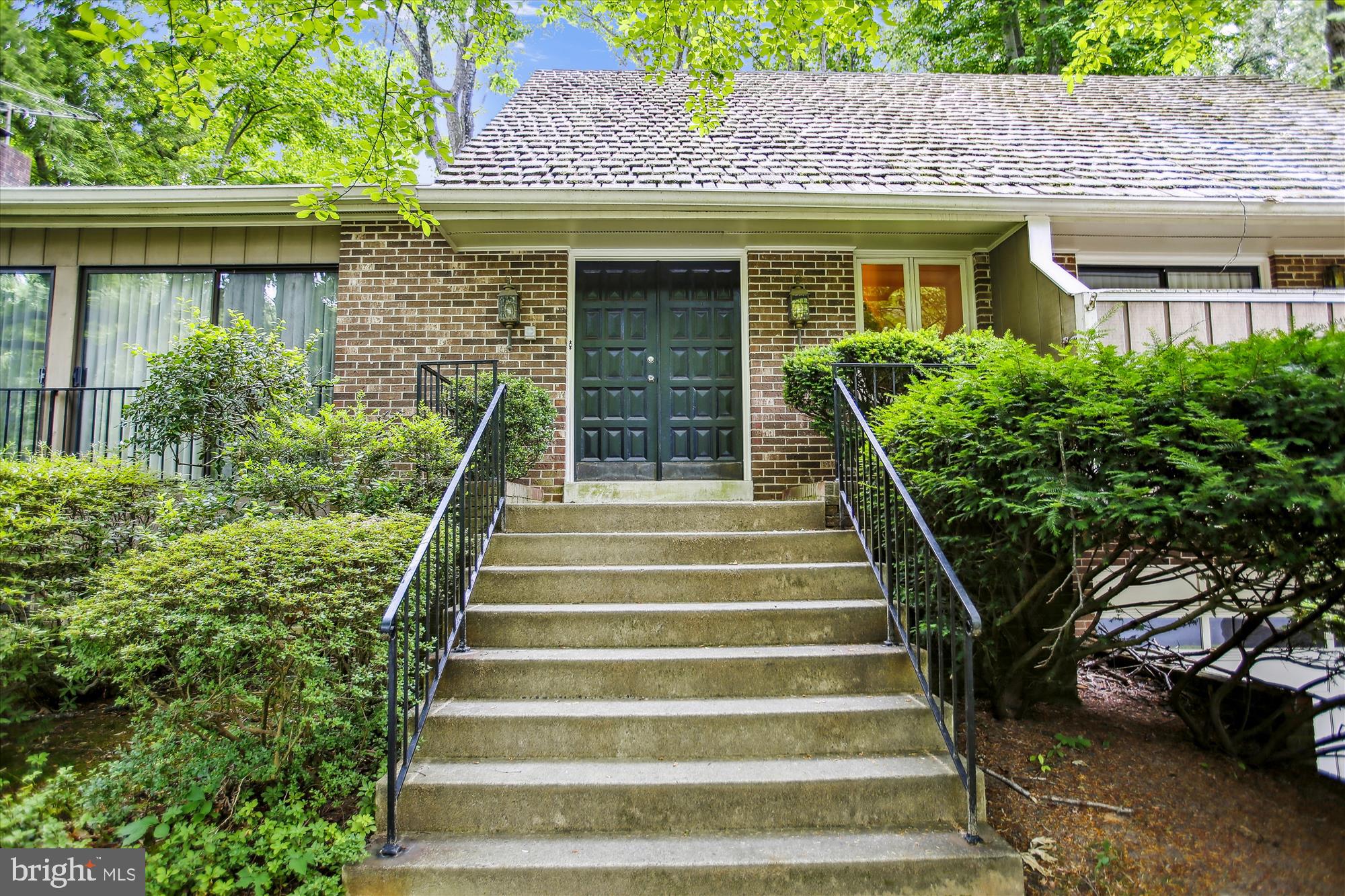 CHAIN BRIDGE FOREST - Residential