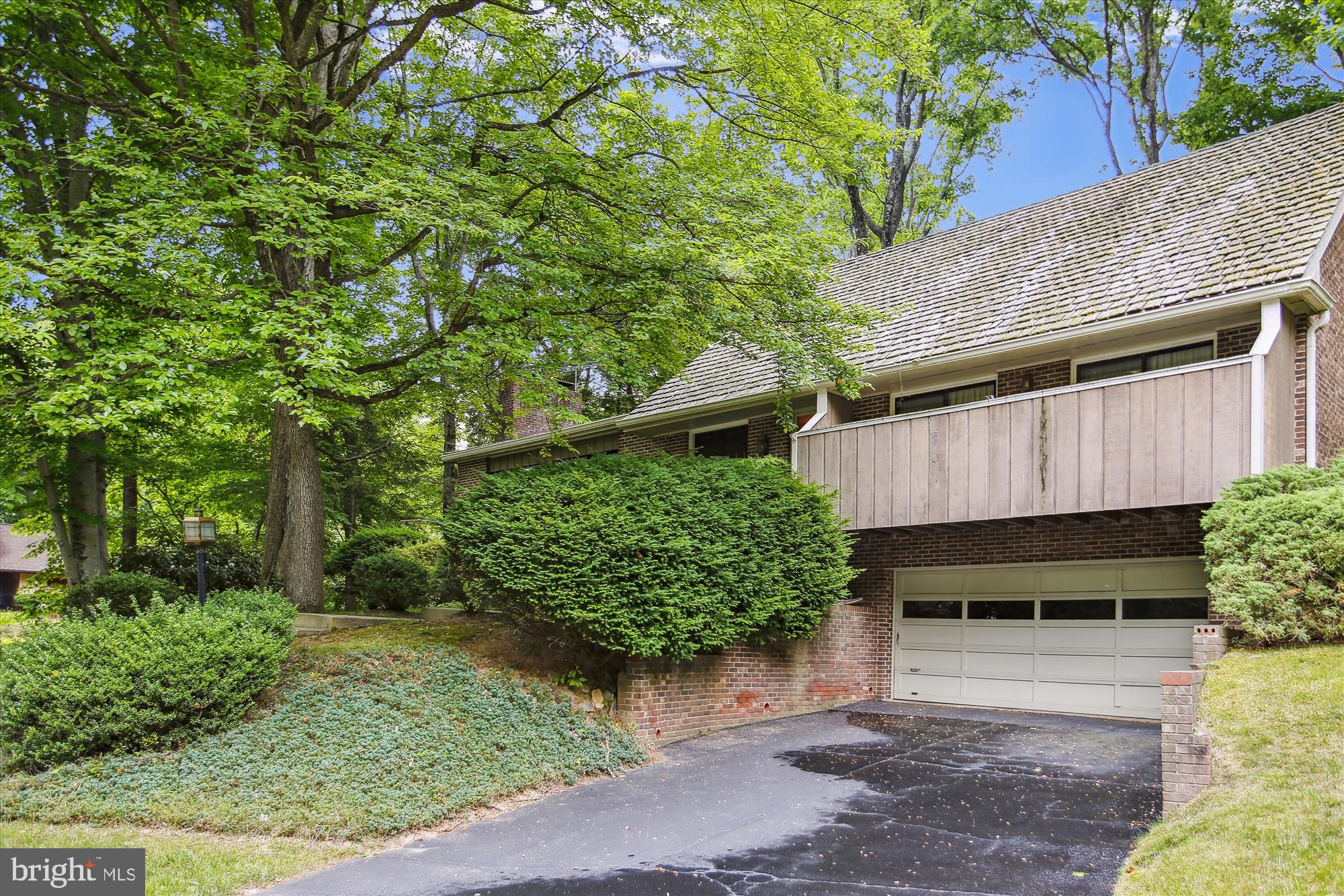CHAIN BRIDGE FOREST - Residential