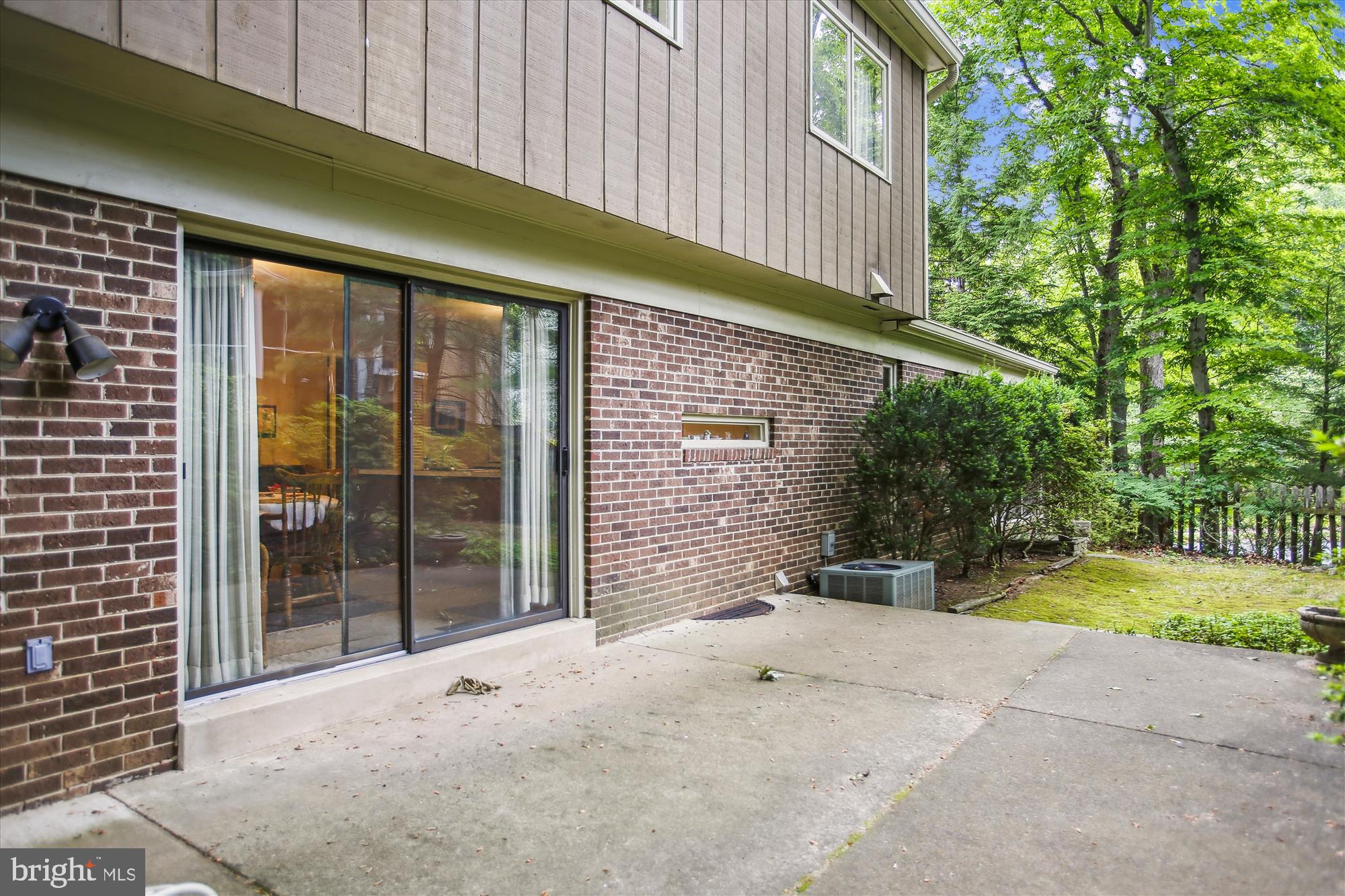 CHAIN BRIDGE FOREST - Residential