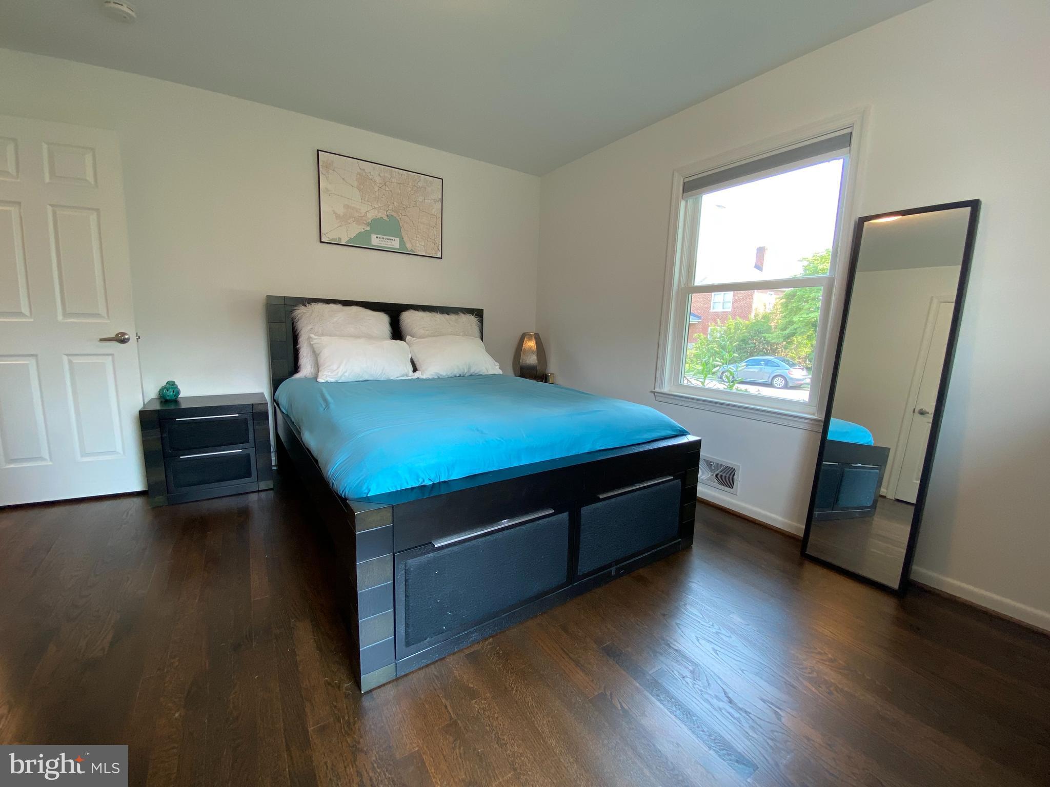 DOWNTOWN - Residential Lease