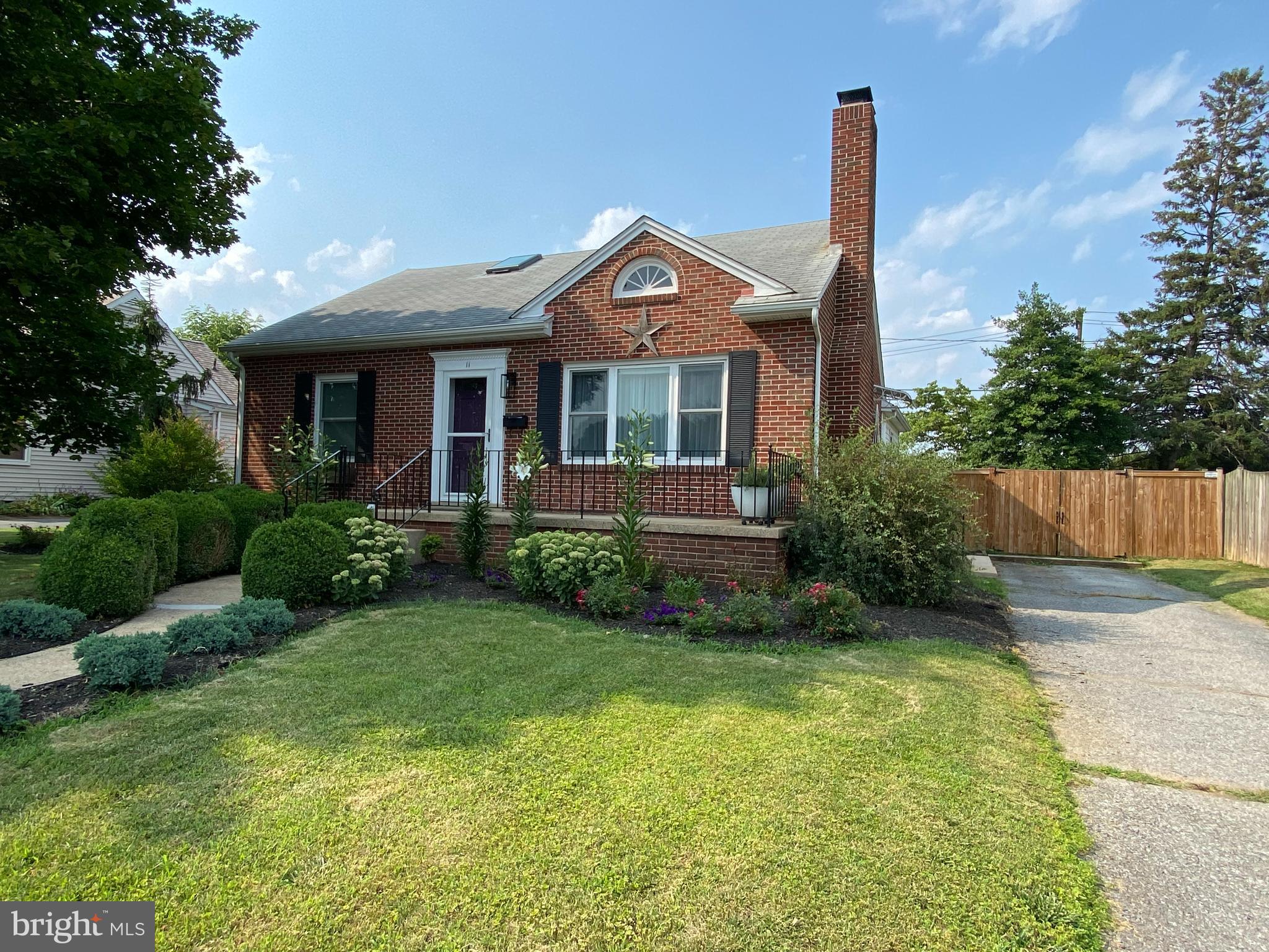 DOWNTOWN - Residential Lease