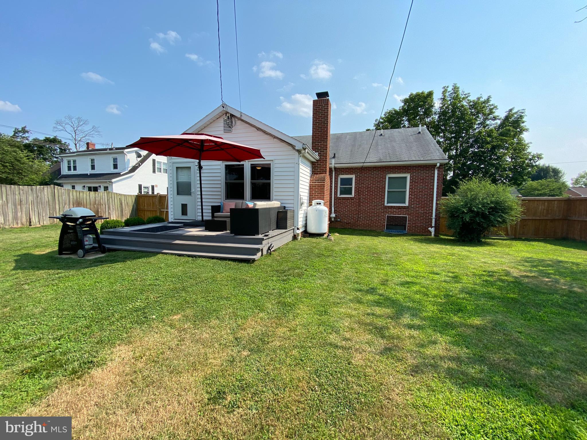 DOWNTOWN - Residential Lease