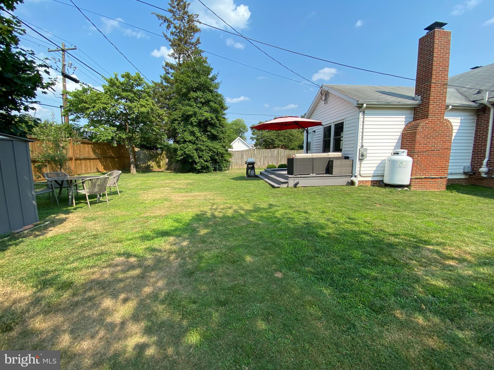 DOWNTOWN - Residential Lease