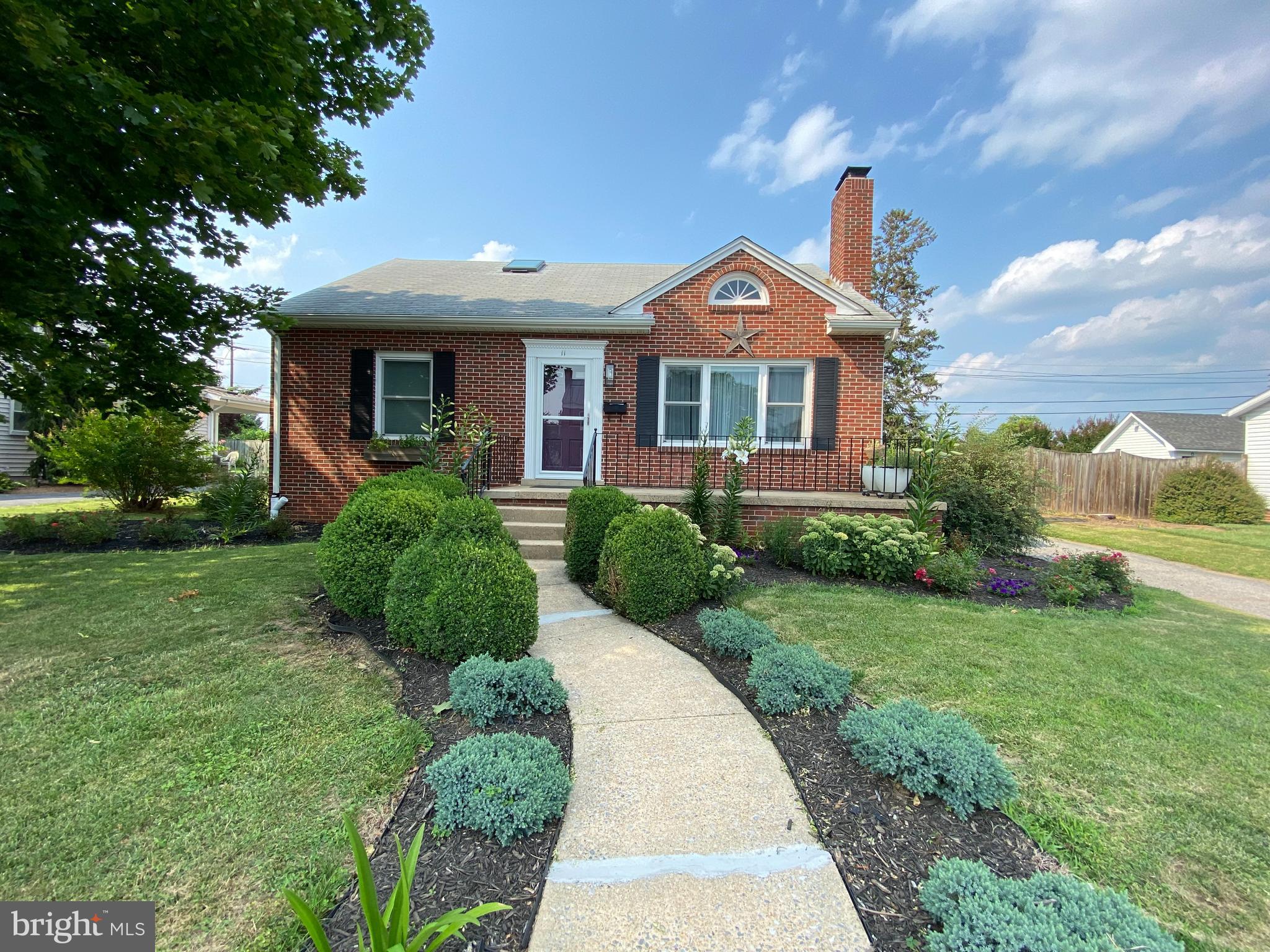 DOWNTOWN - Residential Lease