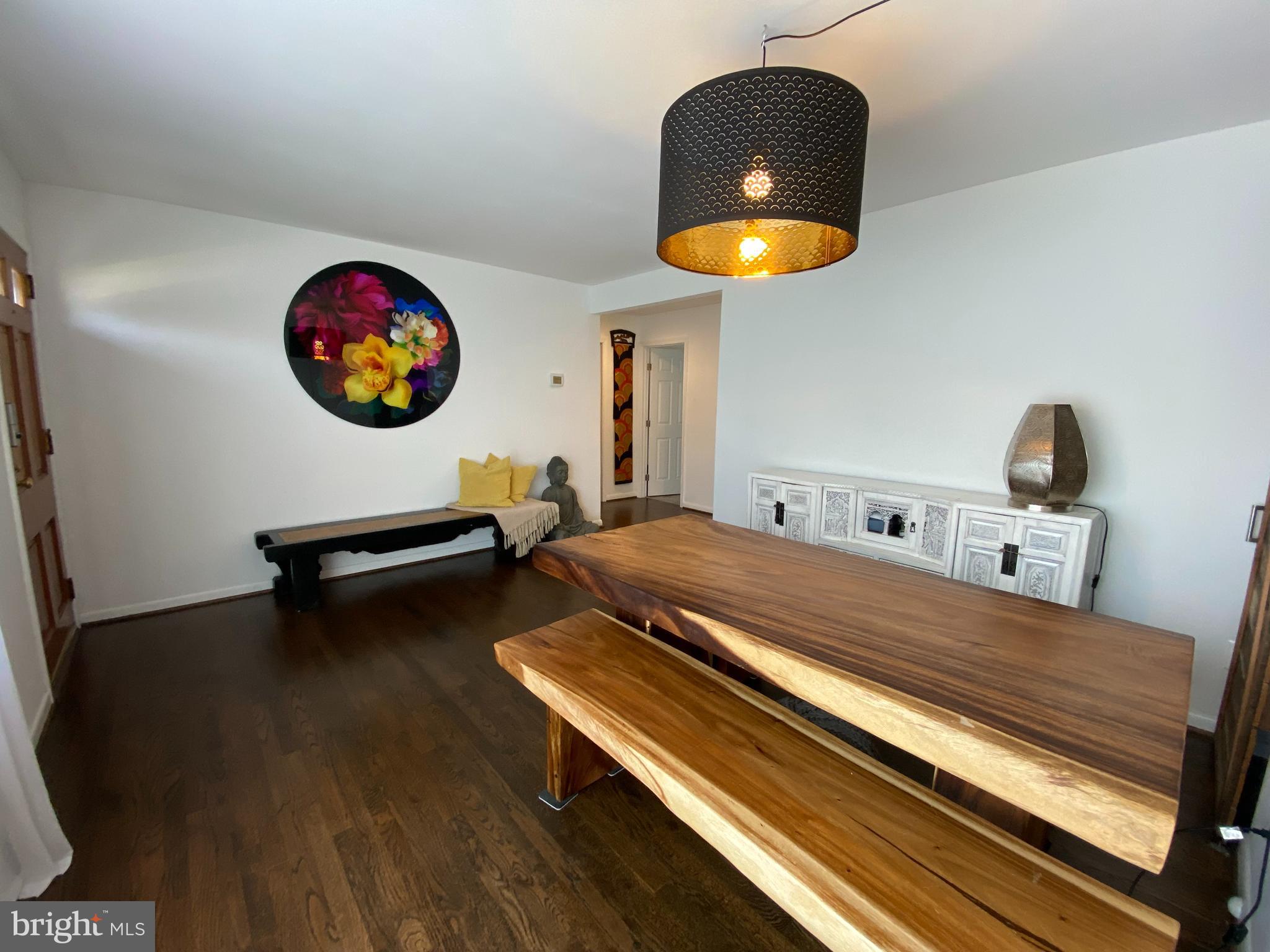 DOWNTOWN - Residential Lease