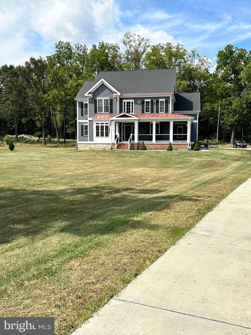 Introducing a magnificent 5-bedroom, 4-bath colonial rental, perfectly situated on an expansive acre-plus lot. From the moment you step inside, you're greeted by an abundance of natural light, illuminating the home's pristine features. The kitchen is a chef's dream, showcasing stunning quartz countertops, while each bedroom boasts spacious walk-in closets ensuring ample storage. The elegance of the property's architecture is harmoniously combined with the tranquility of its surrounding grounds, offering a luxurious living experience. Don't miss this opportunity to live in a grand residence that truly feels like home!