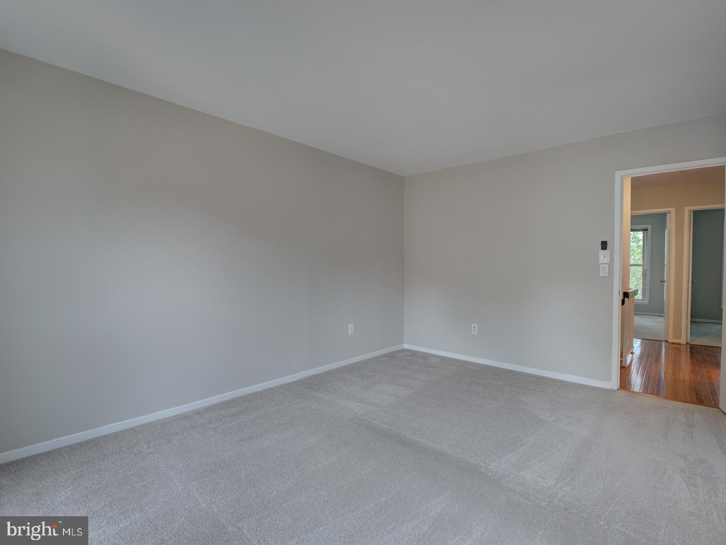 TYSONS COURT - Residential Lease