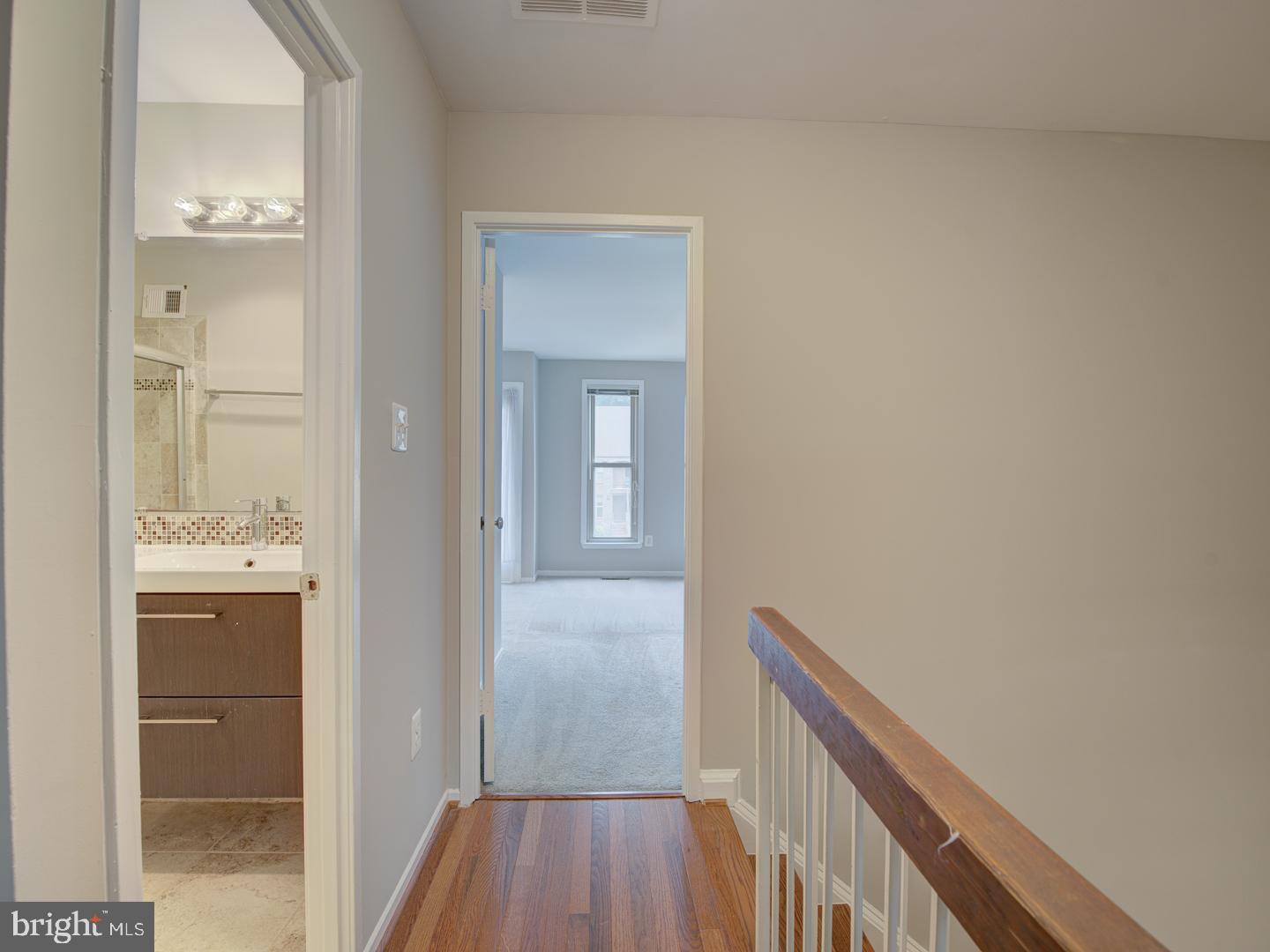 TYSONS COURT - Residential Lease