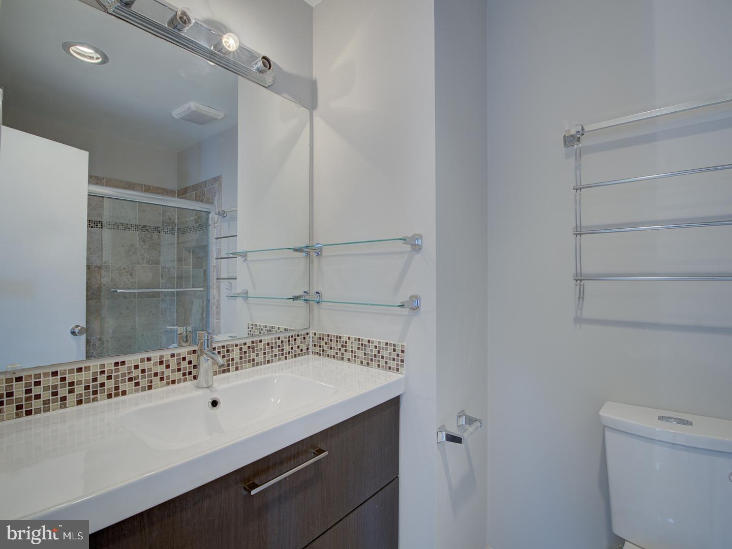 TYSONS COURT - Residential Lease