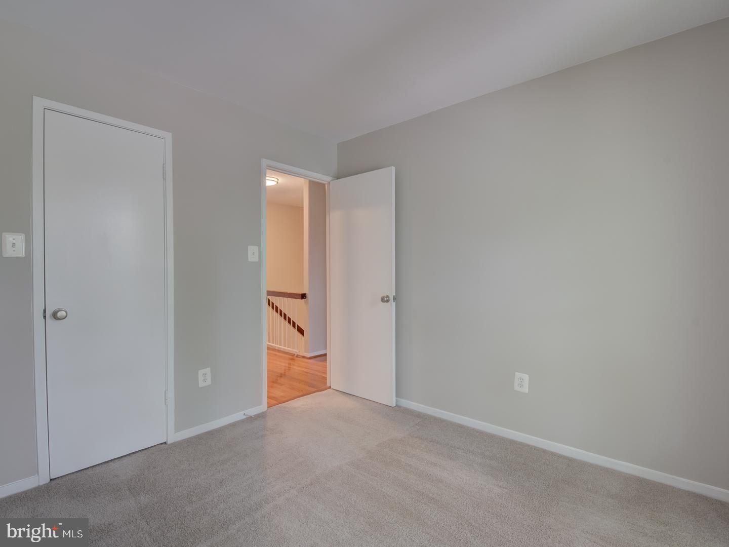 TYSONS COURT - Residential Lease