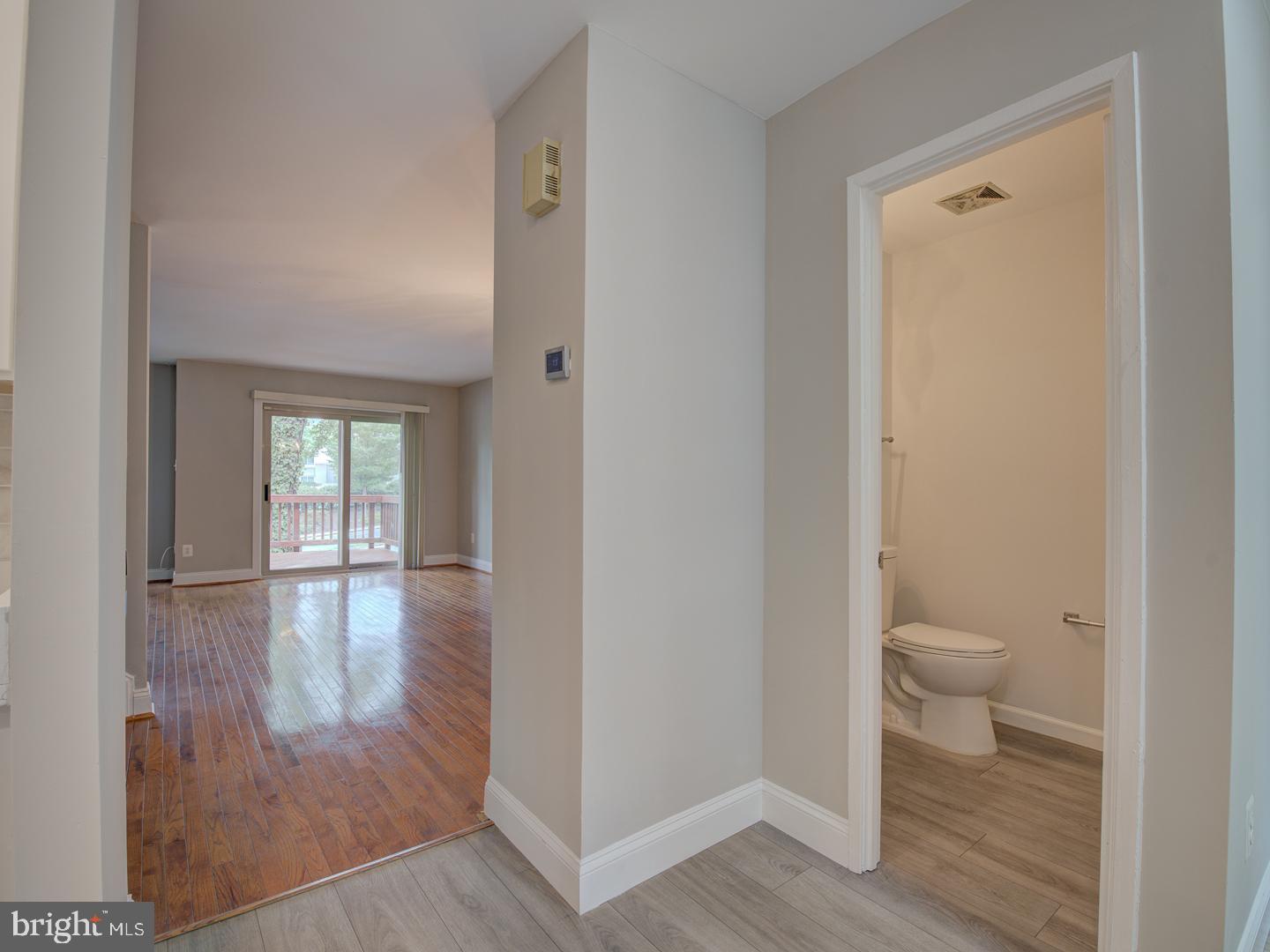 TYSONS COURT - Residential Lease