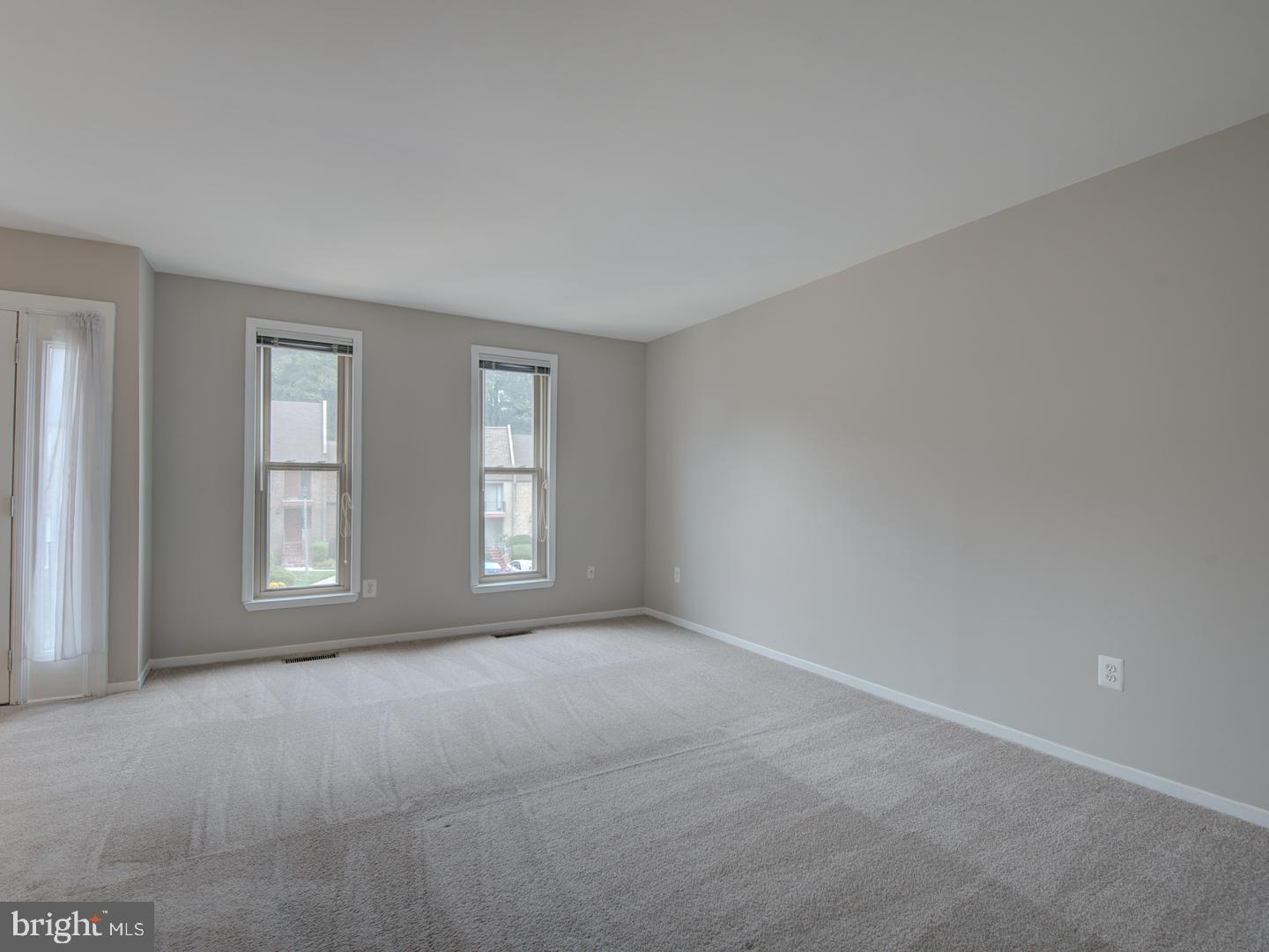 TYSONS COURT - Residential Lease