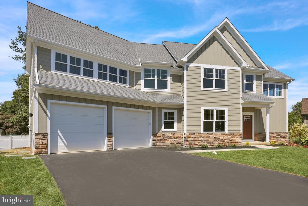 Photo of 11 WILLIAM FLYNN CIR, LANCASTER, PA 17601 (MLS # PALA2039530)