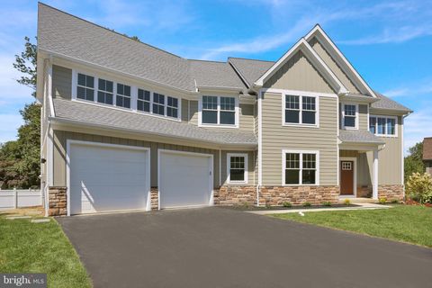 Photo of 11 WILLIAM FLYNN CIR, LANCASTER, PA 17601 (MLS # PALA2039530)