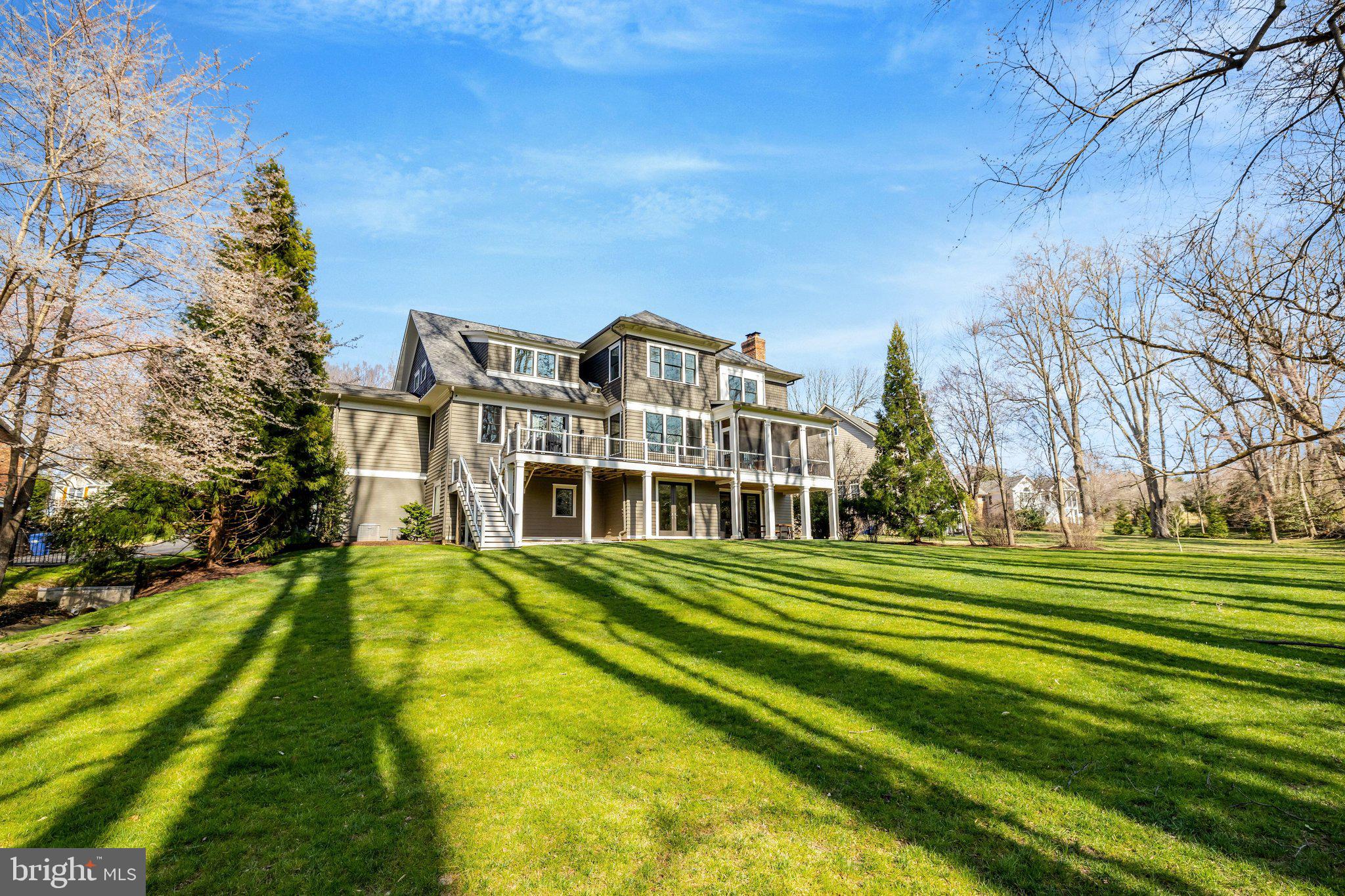 RIVER OAKS - Residential