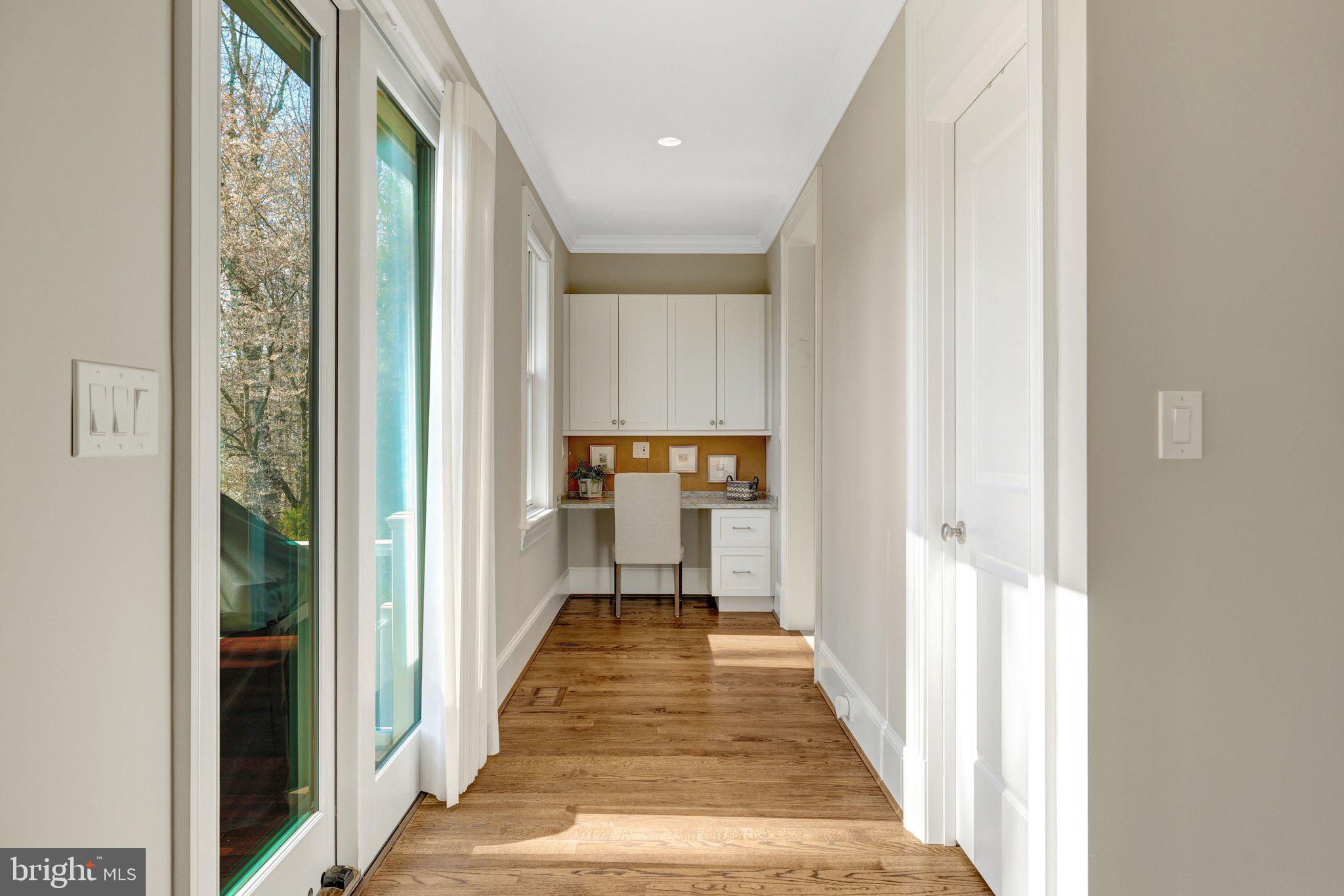 RIVER OAKS - Residential